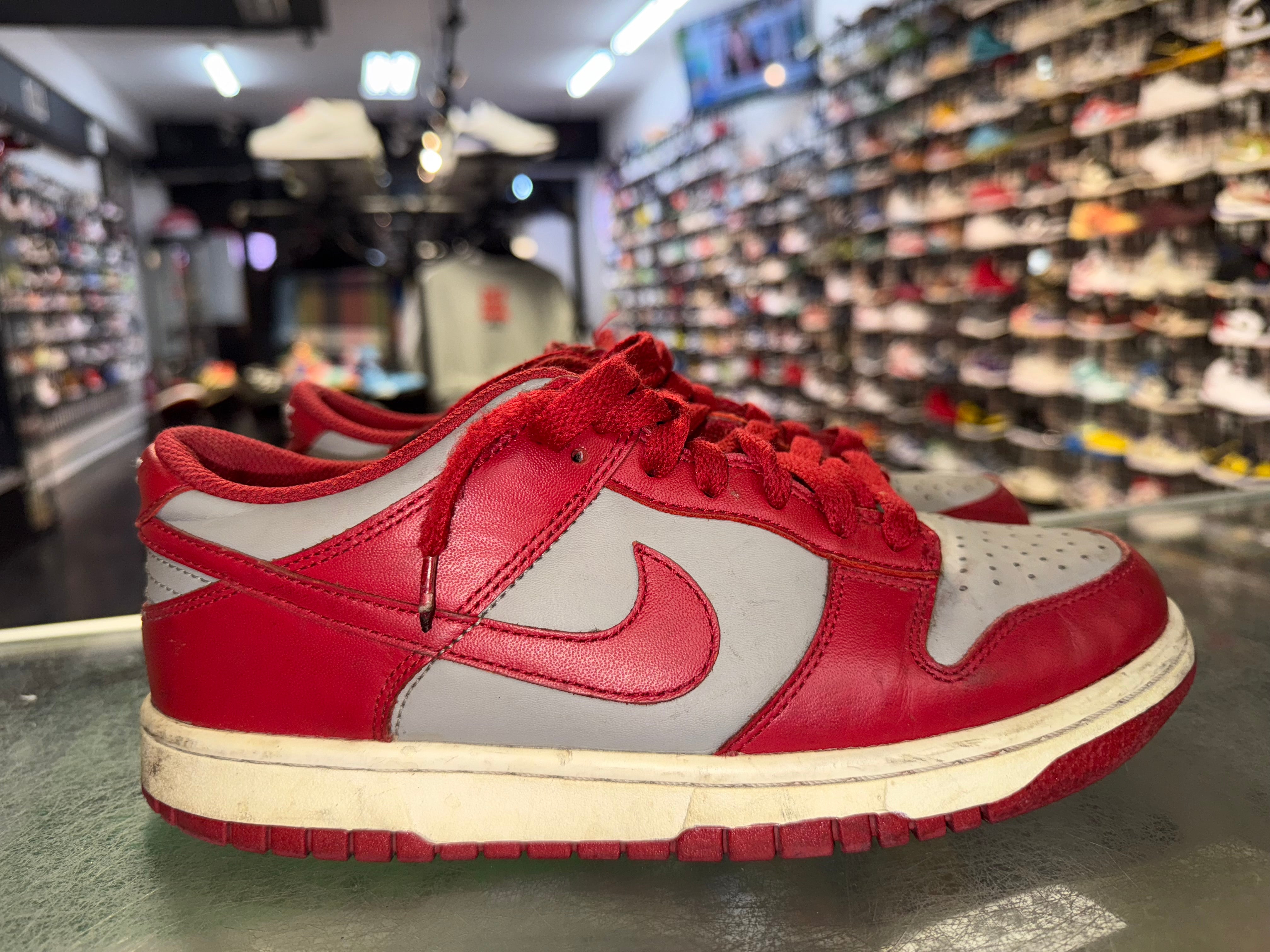 Size 6y Dunk low "UNLV" - NB FREE