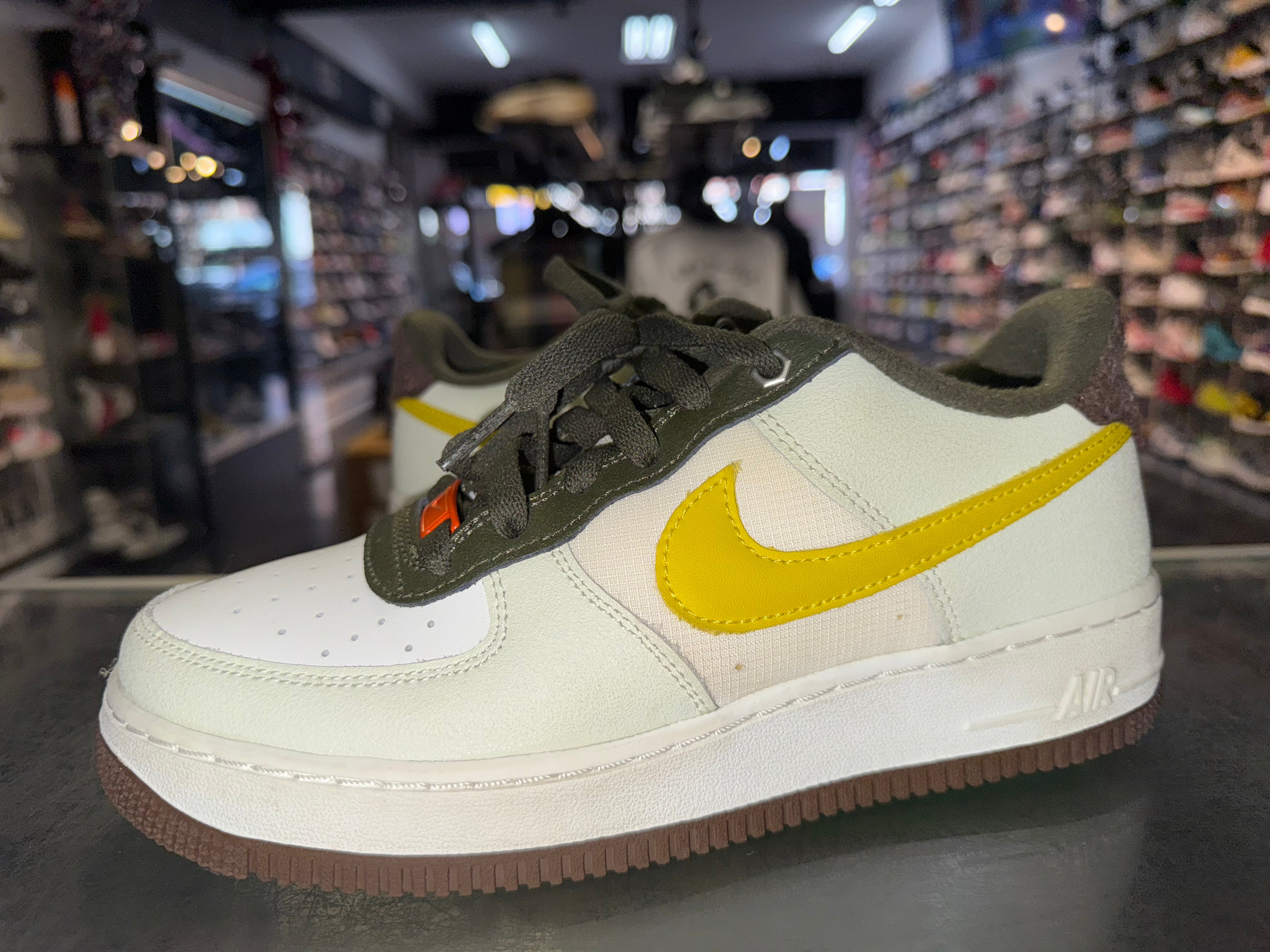 Size 6.5y Air Force 1 "Ready Play"