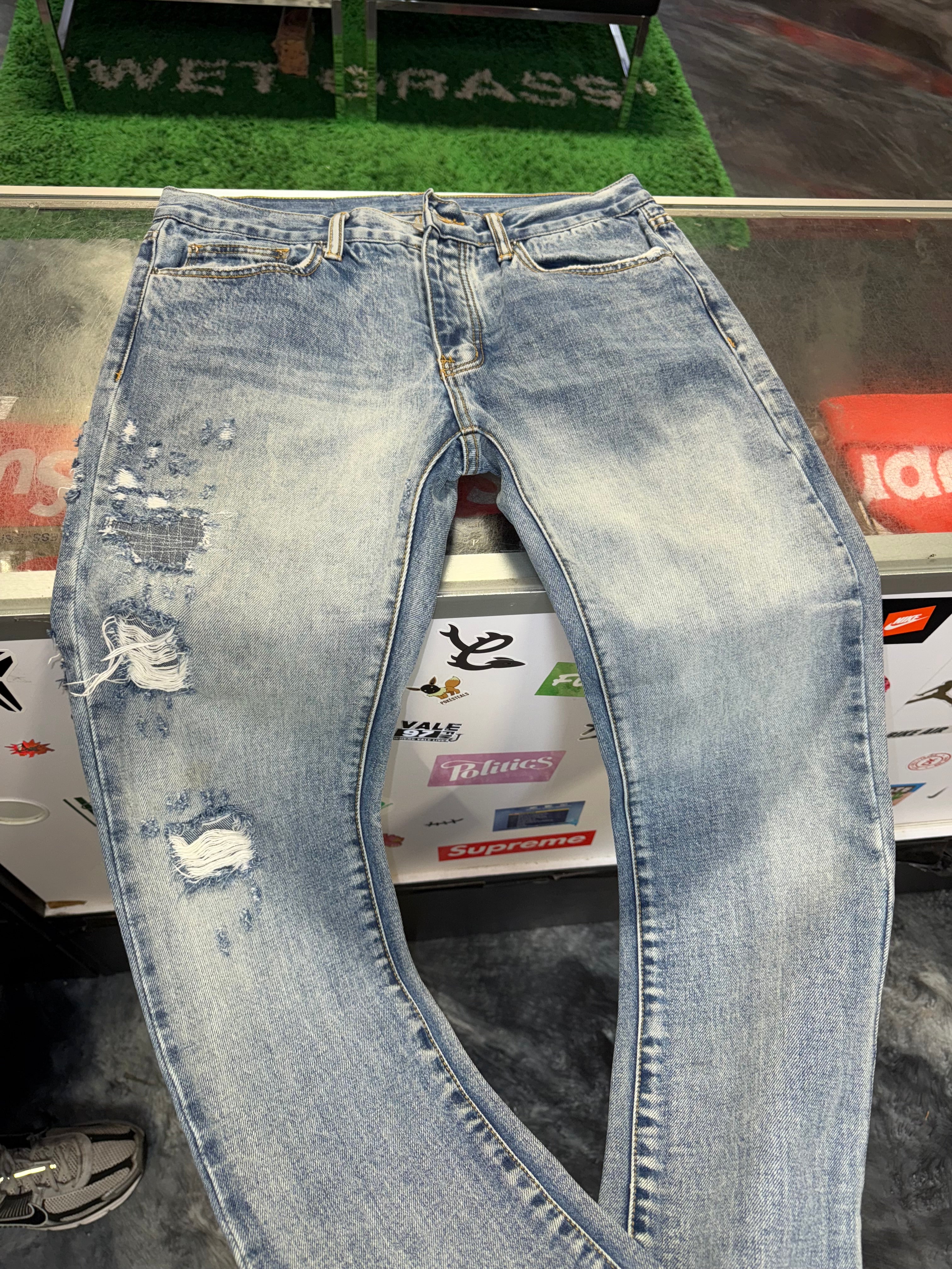 Size 34 MNML Distressed Denim