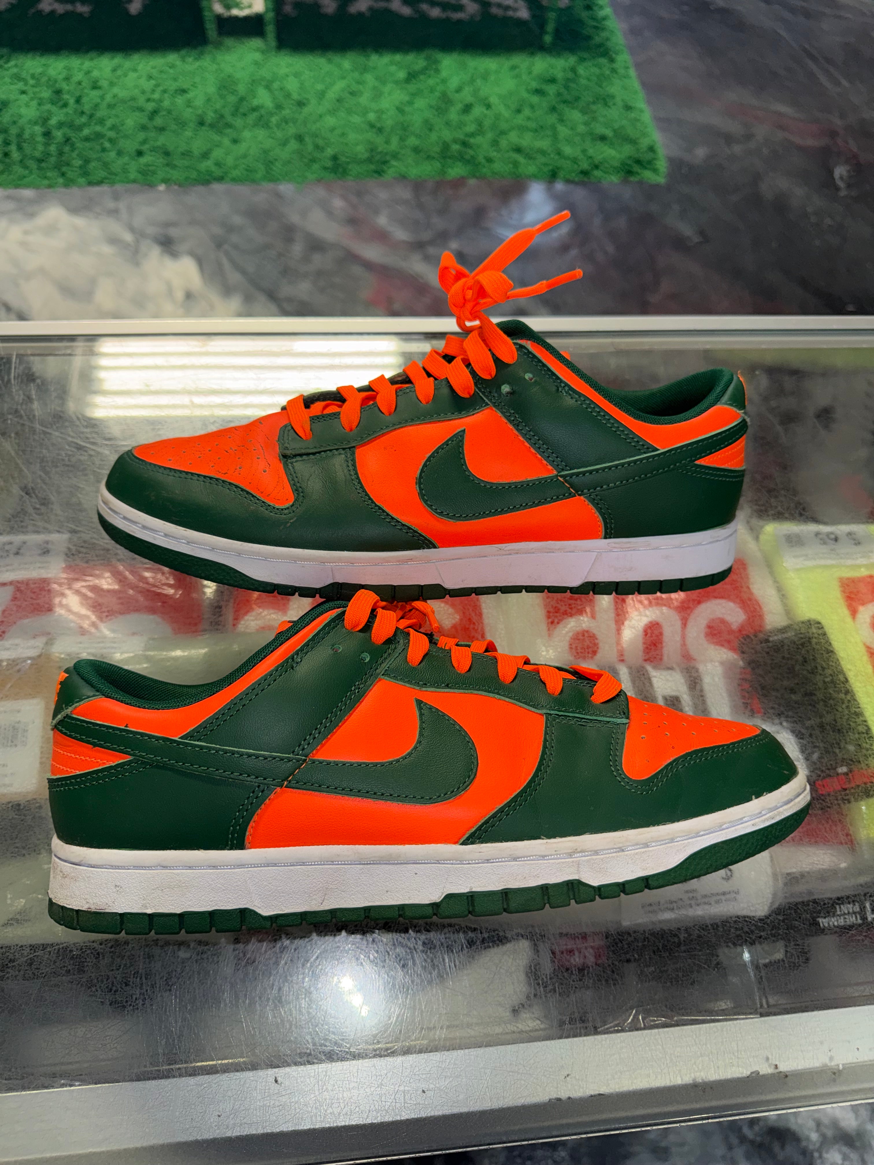 Size 11.5 DunK low "Hurricanes" - NB