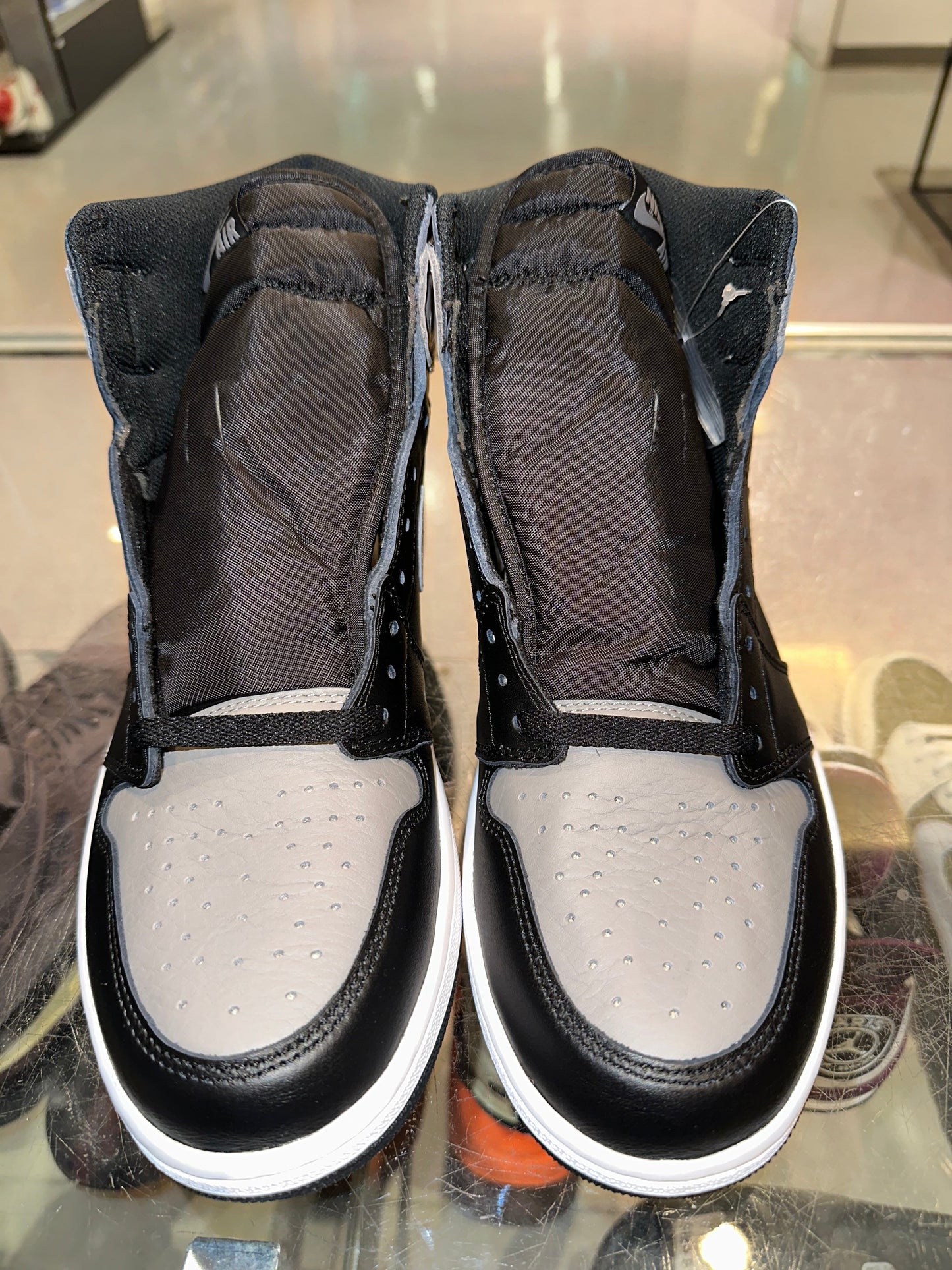 Size 8 Air Jordan 1 “Shadow” Brand New (Mall)