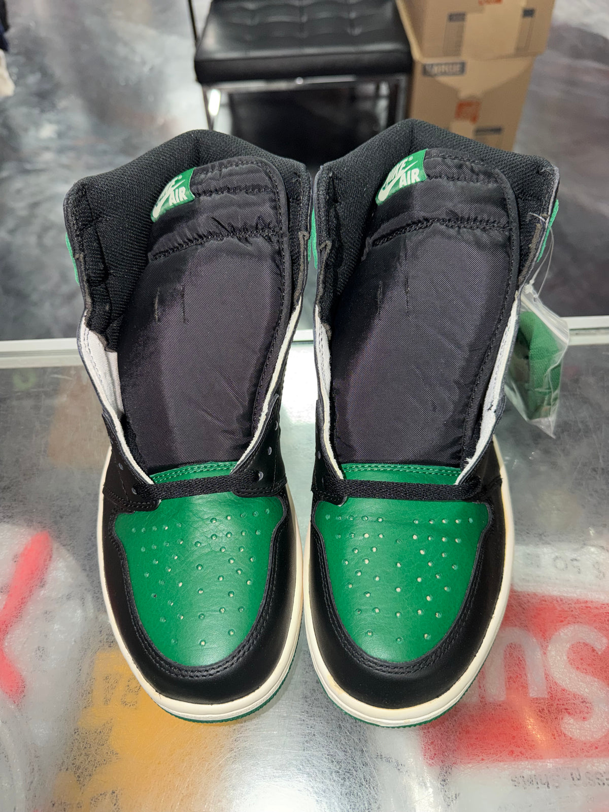 Size 11 Air Jordan 1 "Pine Green" Brand New