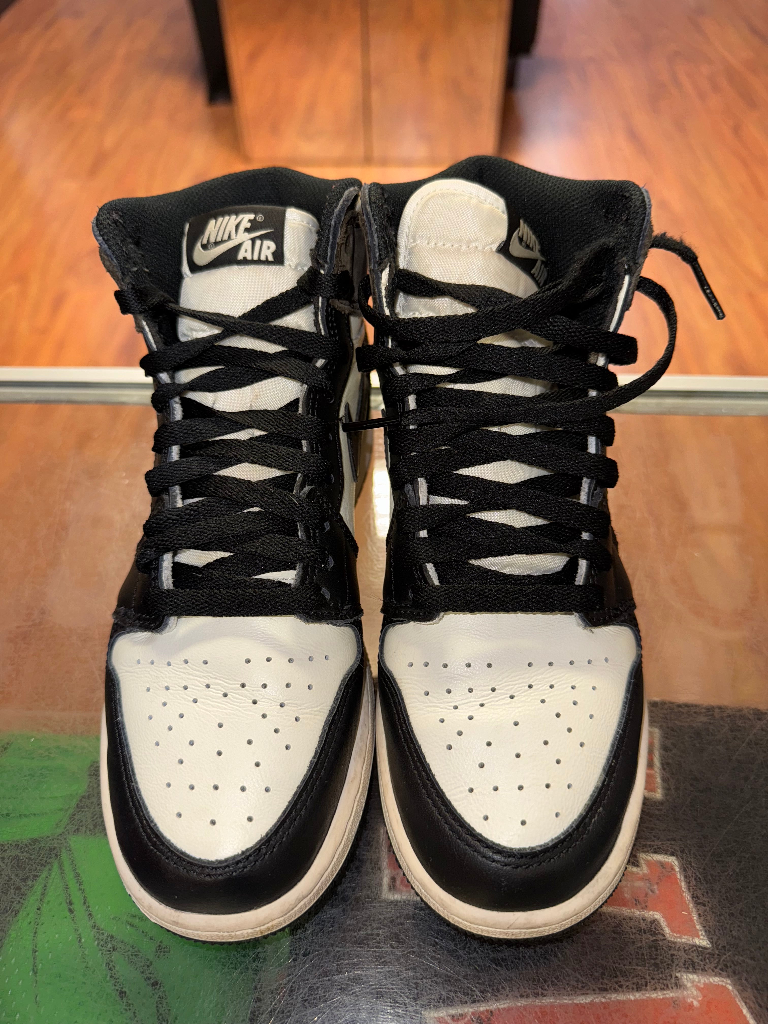 Size 5.5y Air Jordan 1 "Dark Mocha"