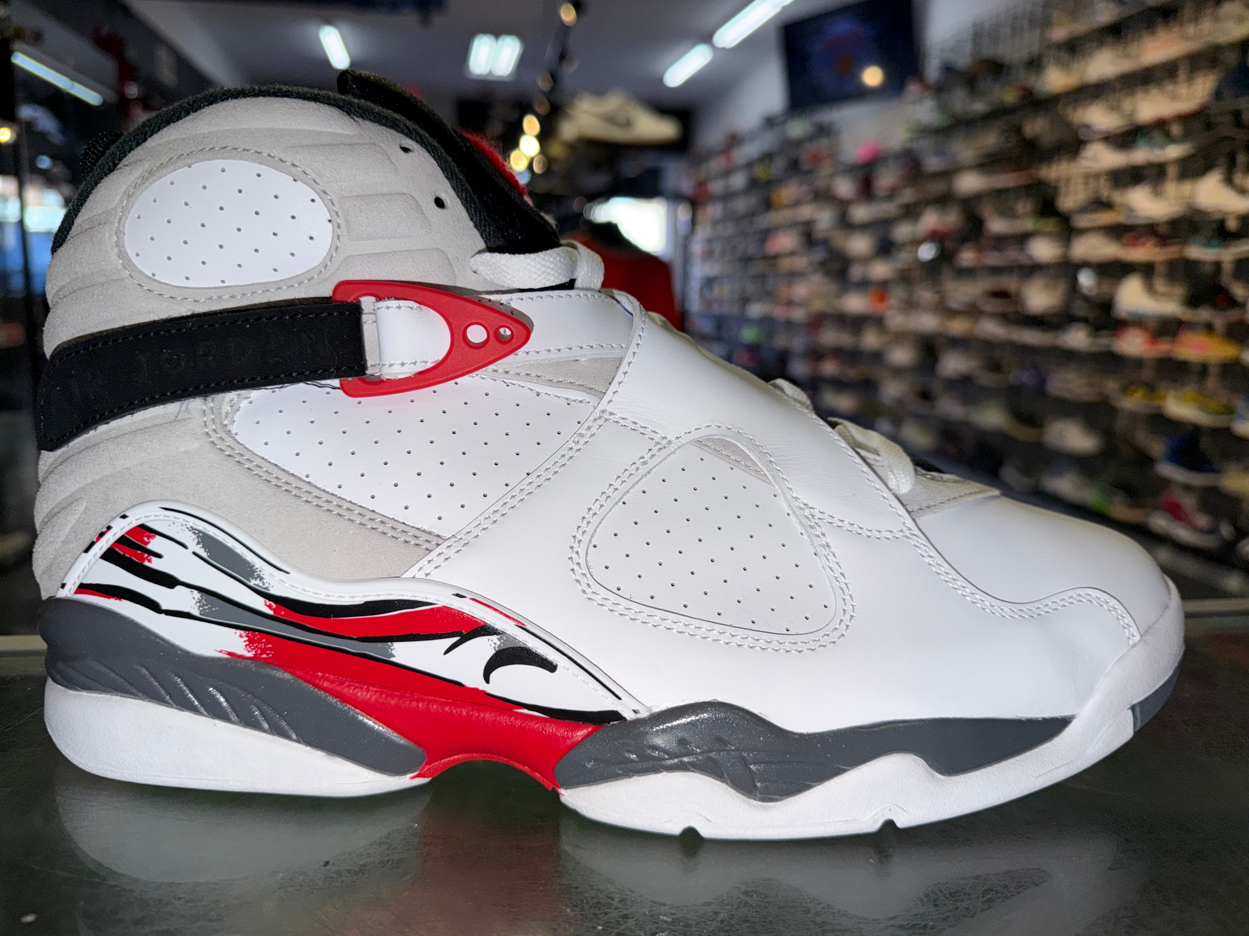 Size 9 Air Jordan 8 "Bugs Bunny" 2025 Brand New