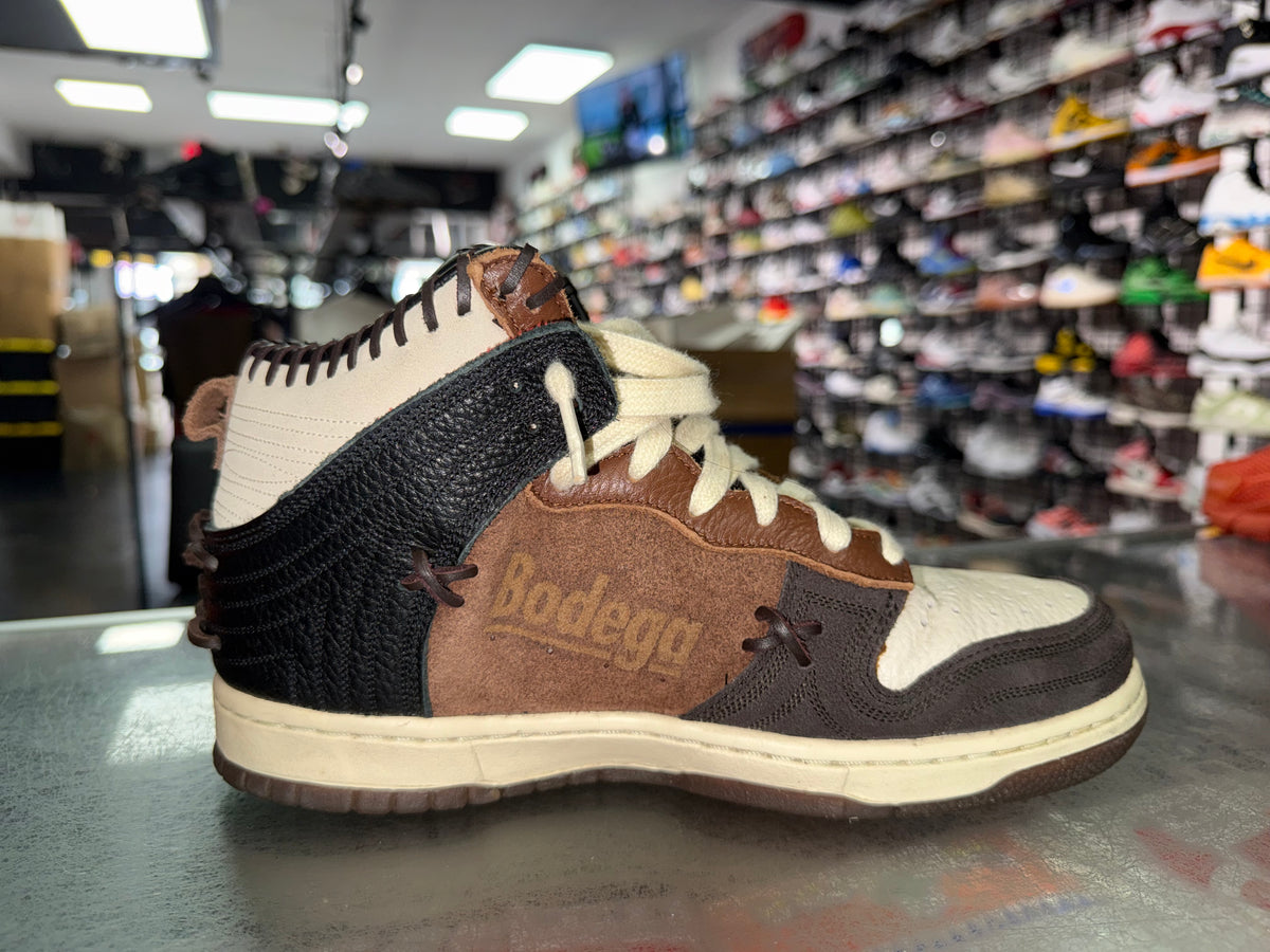 Nike Dunk High Bodega Legend Fauna Brown sneaker, pre-owned, size 8 – view 3