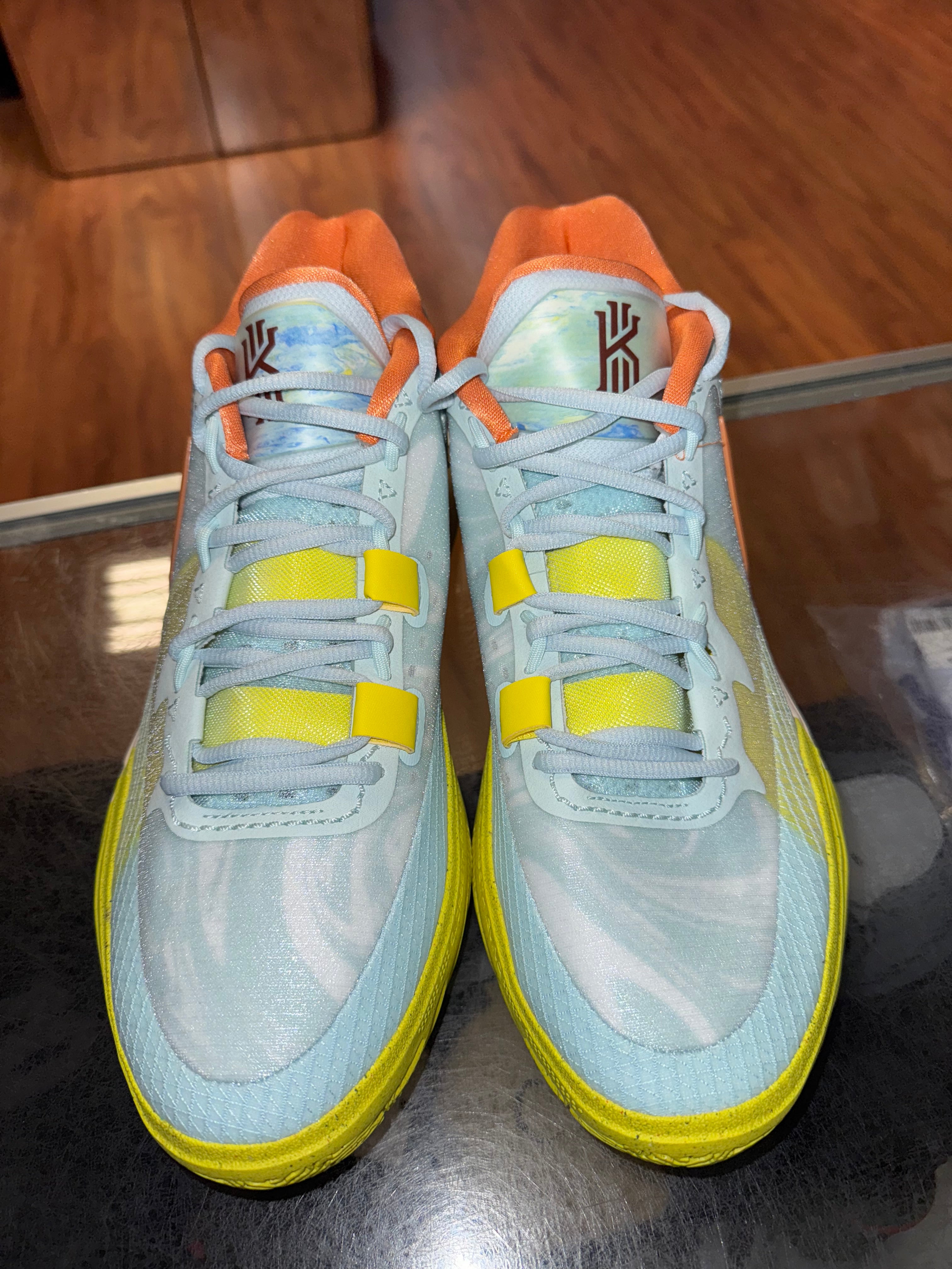 Size 9 Kyrie 8 "Eagle" Brand New