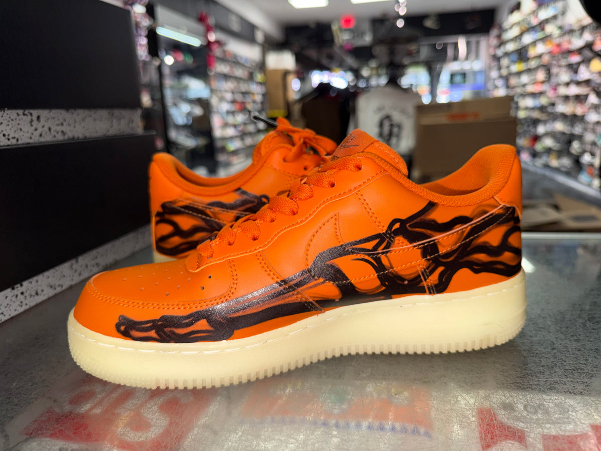 Nike Air Force 1 Halloween Orange Skeleton sneaker, pre-owned, size 8 – view 4