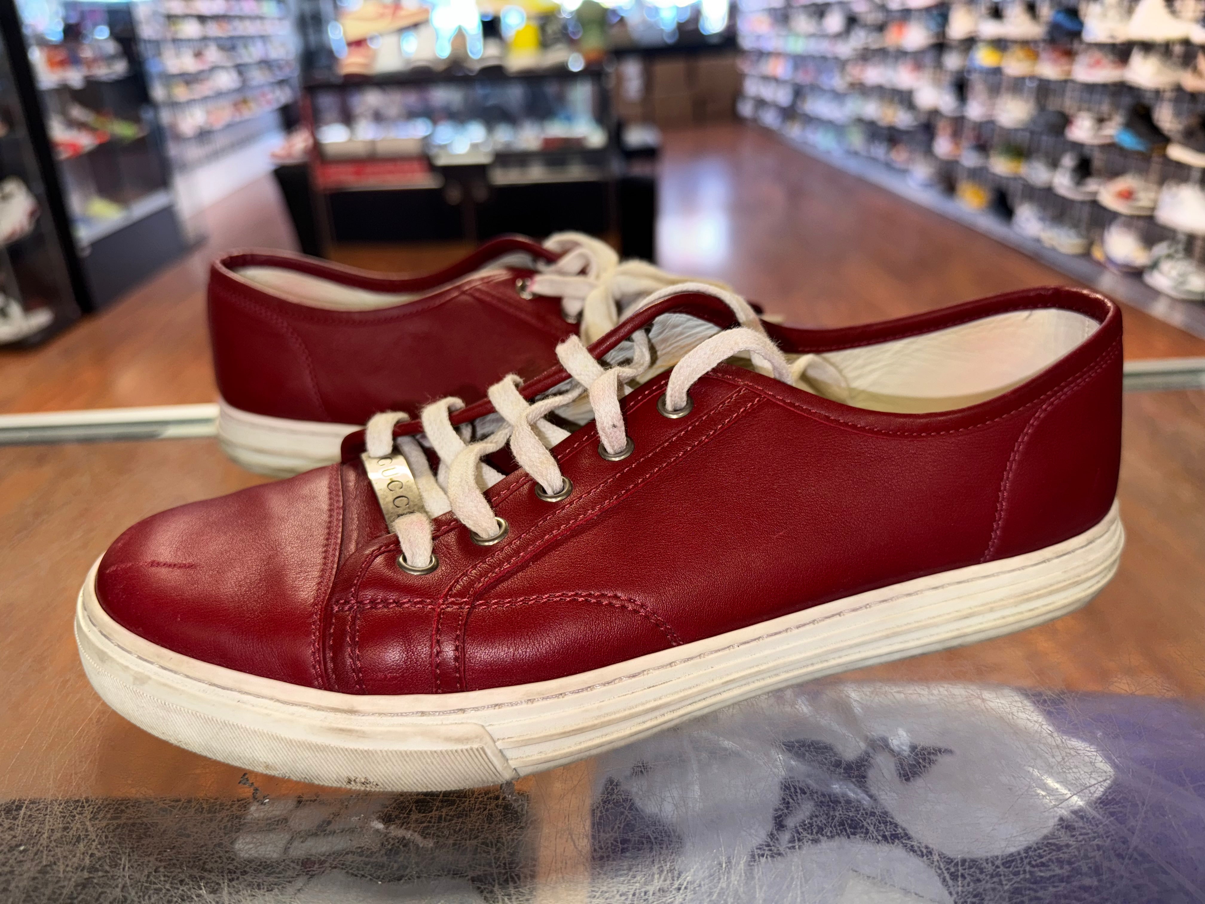 Size 8 (7G) Gucci Leather Low Red - NB