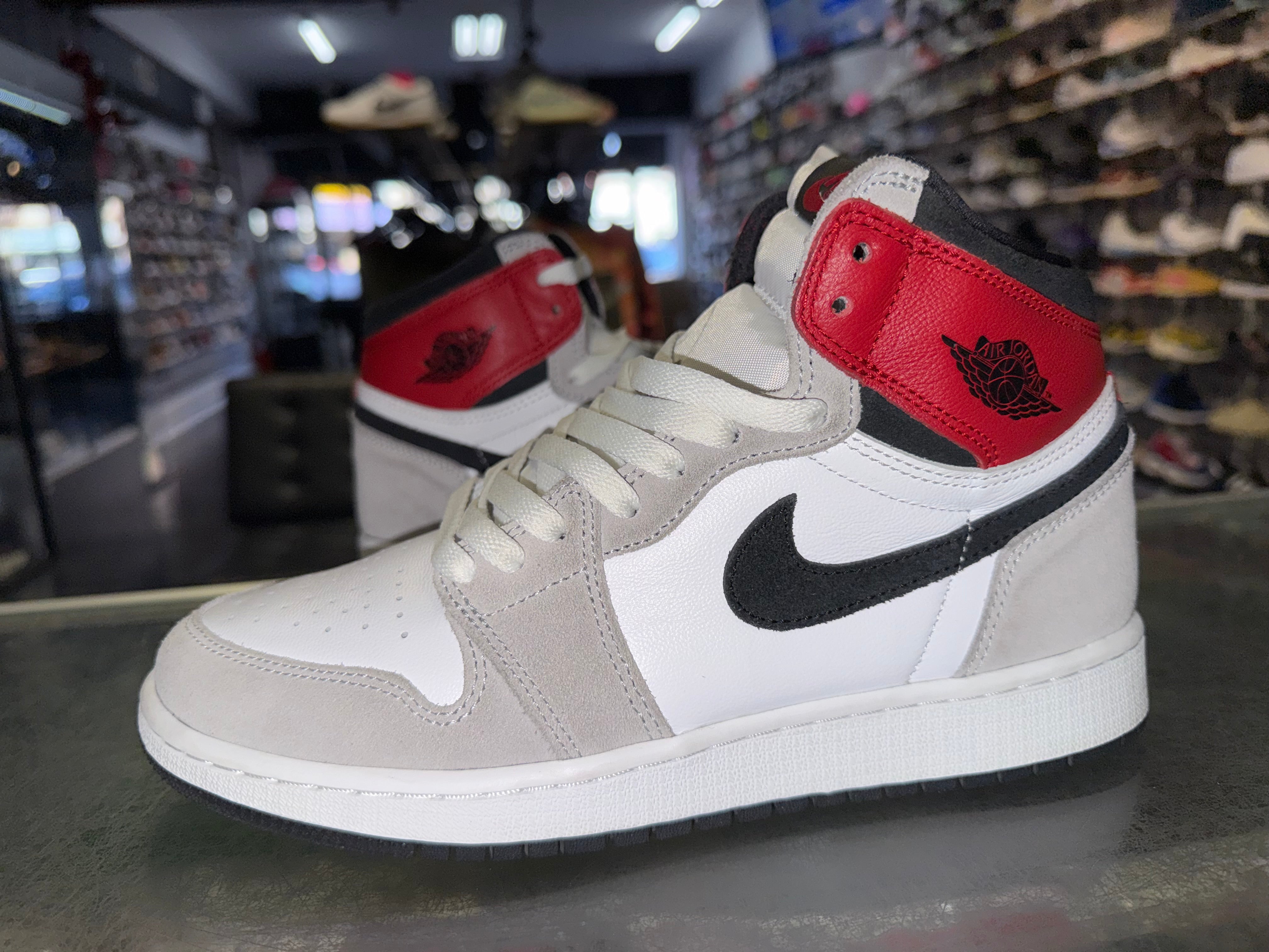 Size 7y Air Jordan 1 "Smoke Grey"