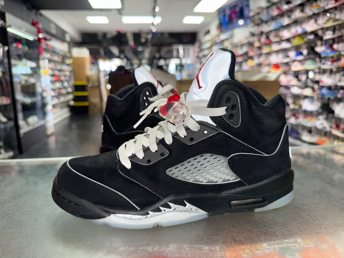 Air Jordan 5 GS Black Metallic Reimagined sneaker, pre-owned, size 7Y – view 2
