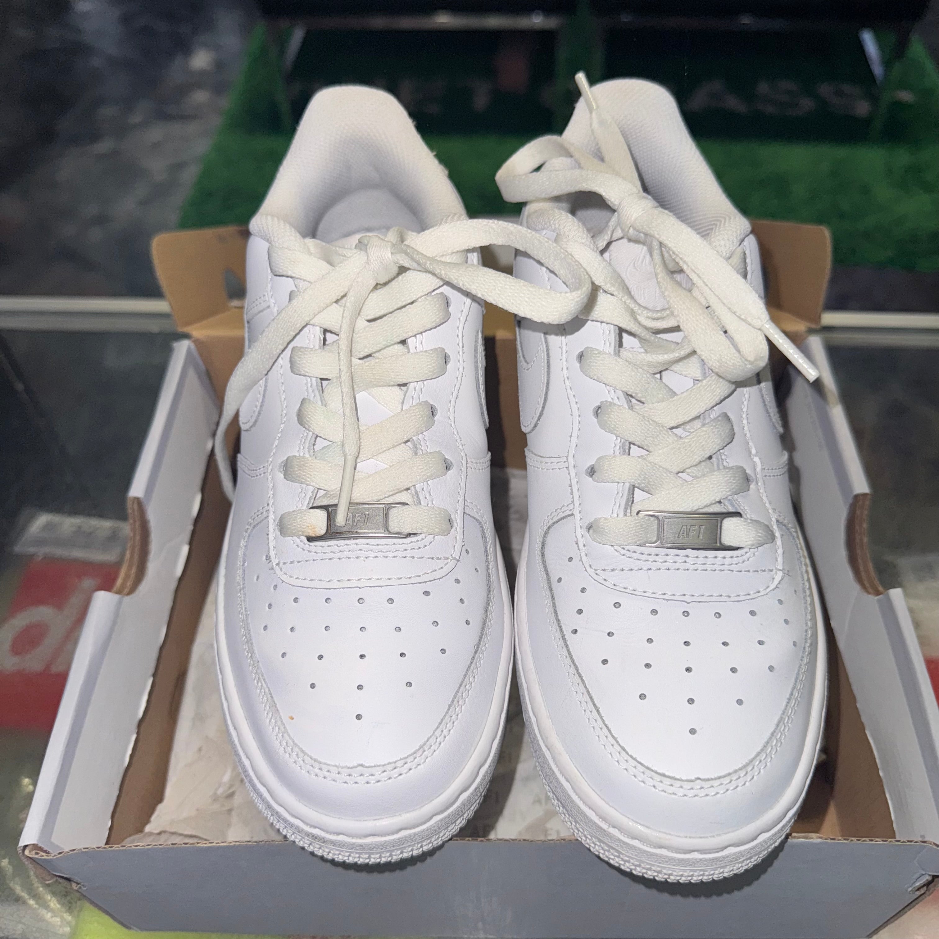 Size 5y Air Force 1 "White"