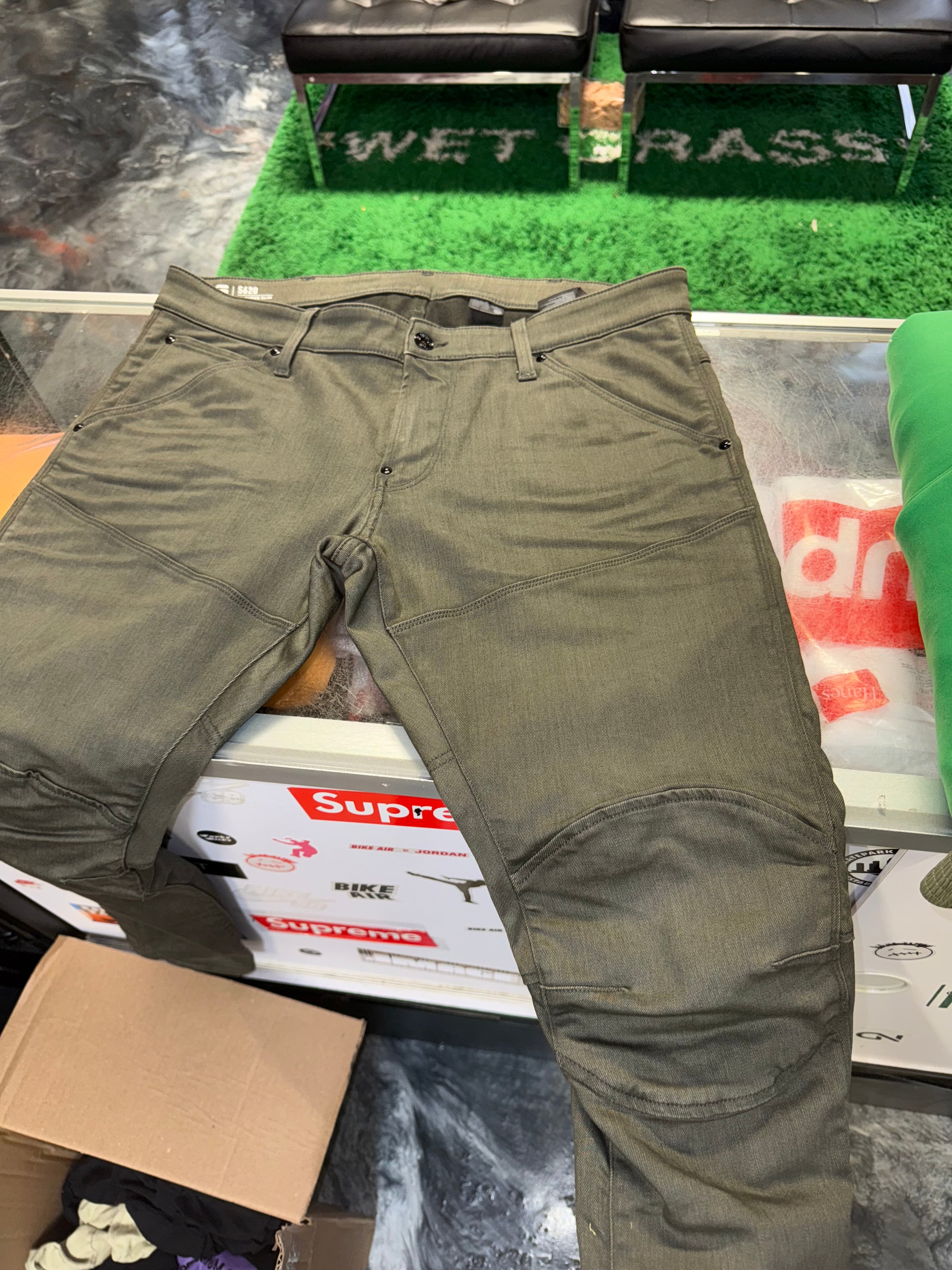 Size 36/30 G-Star Biker Jeans Grey Green