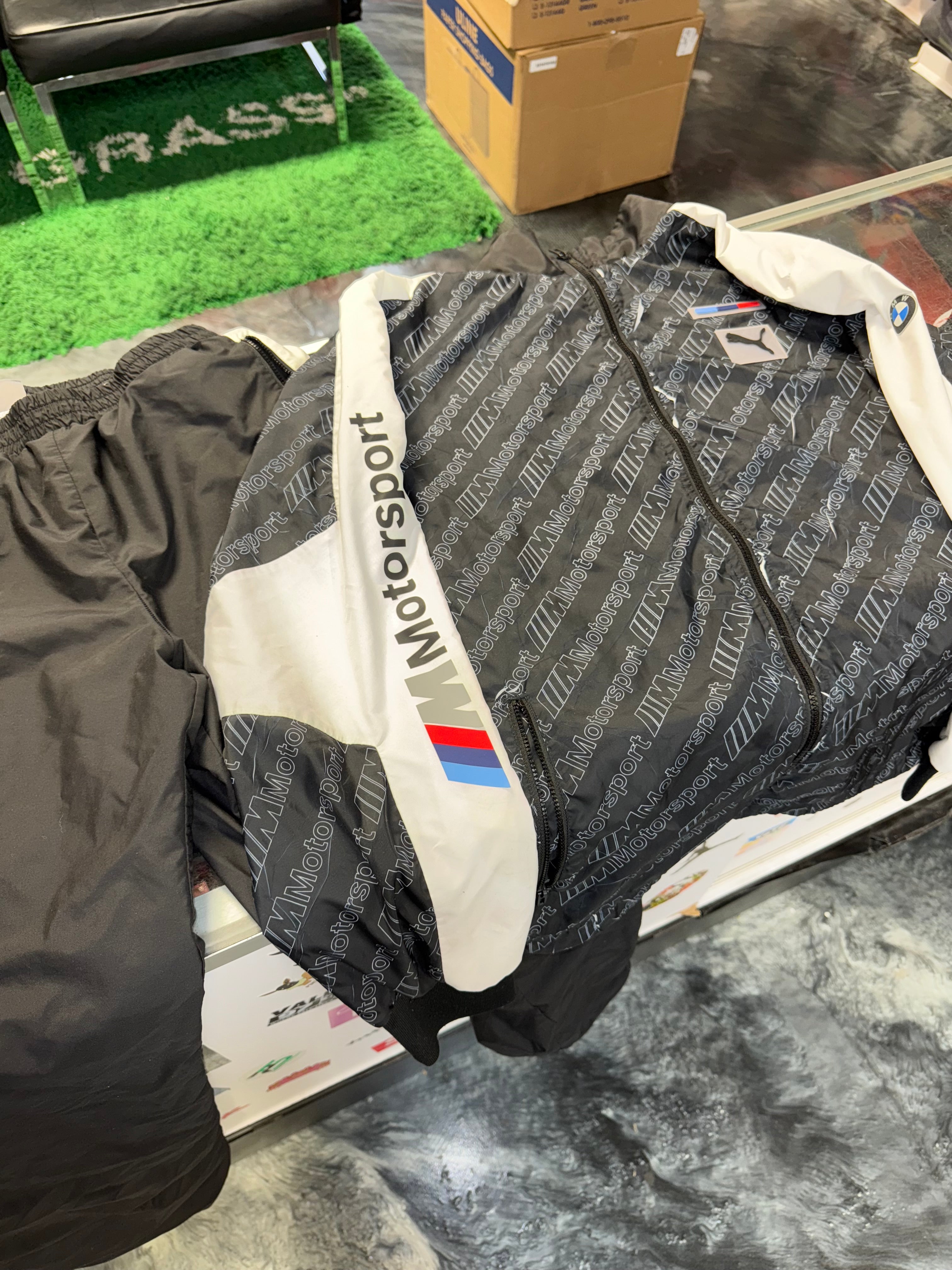 Medium Puma BMW Suit (Top + Bottom)