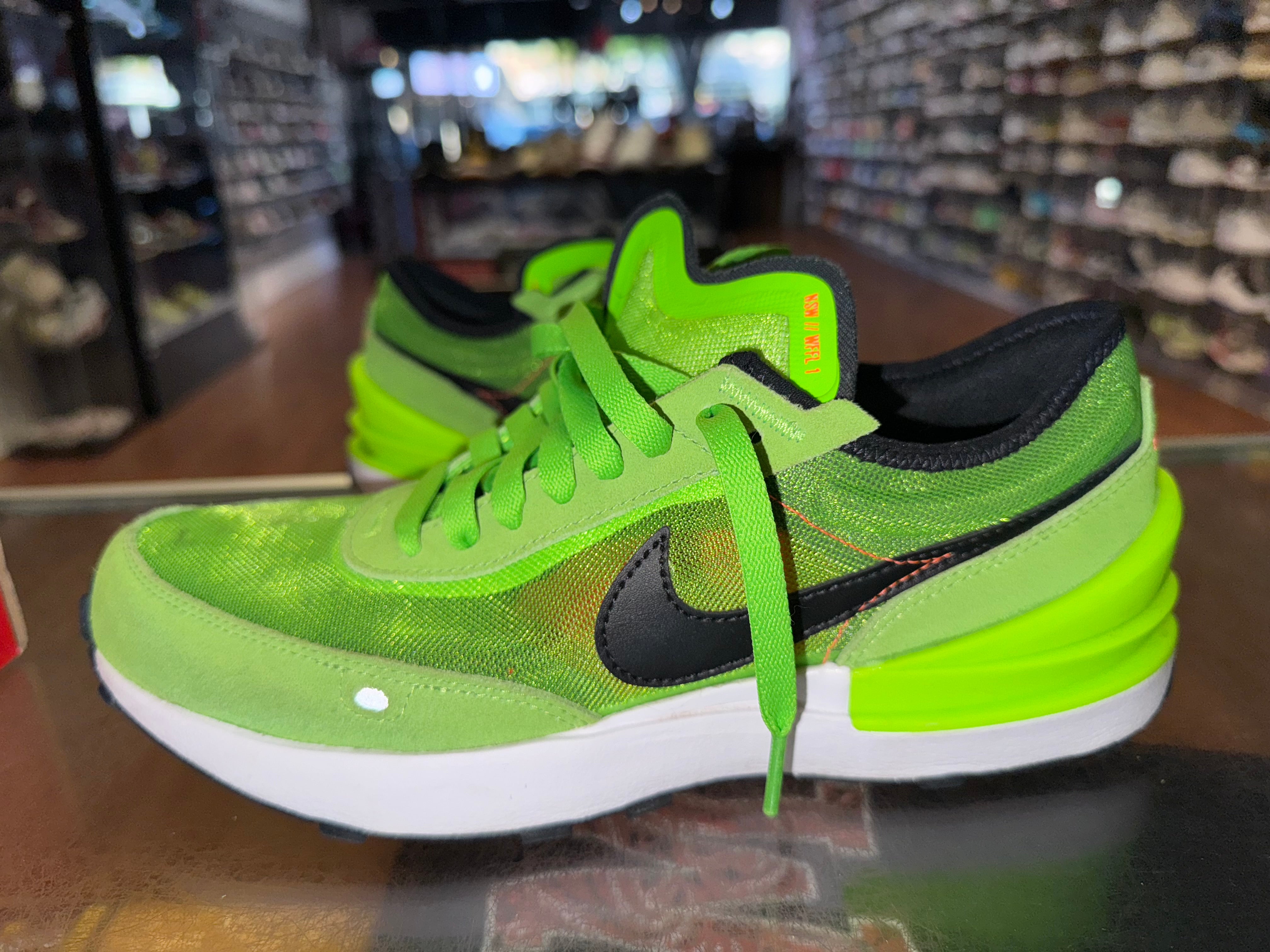 Size 7y Waffle One "Electric Green"
