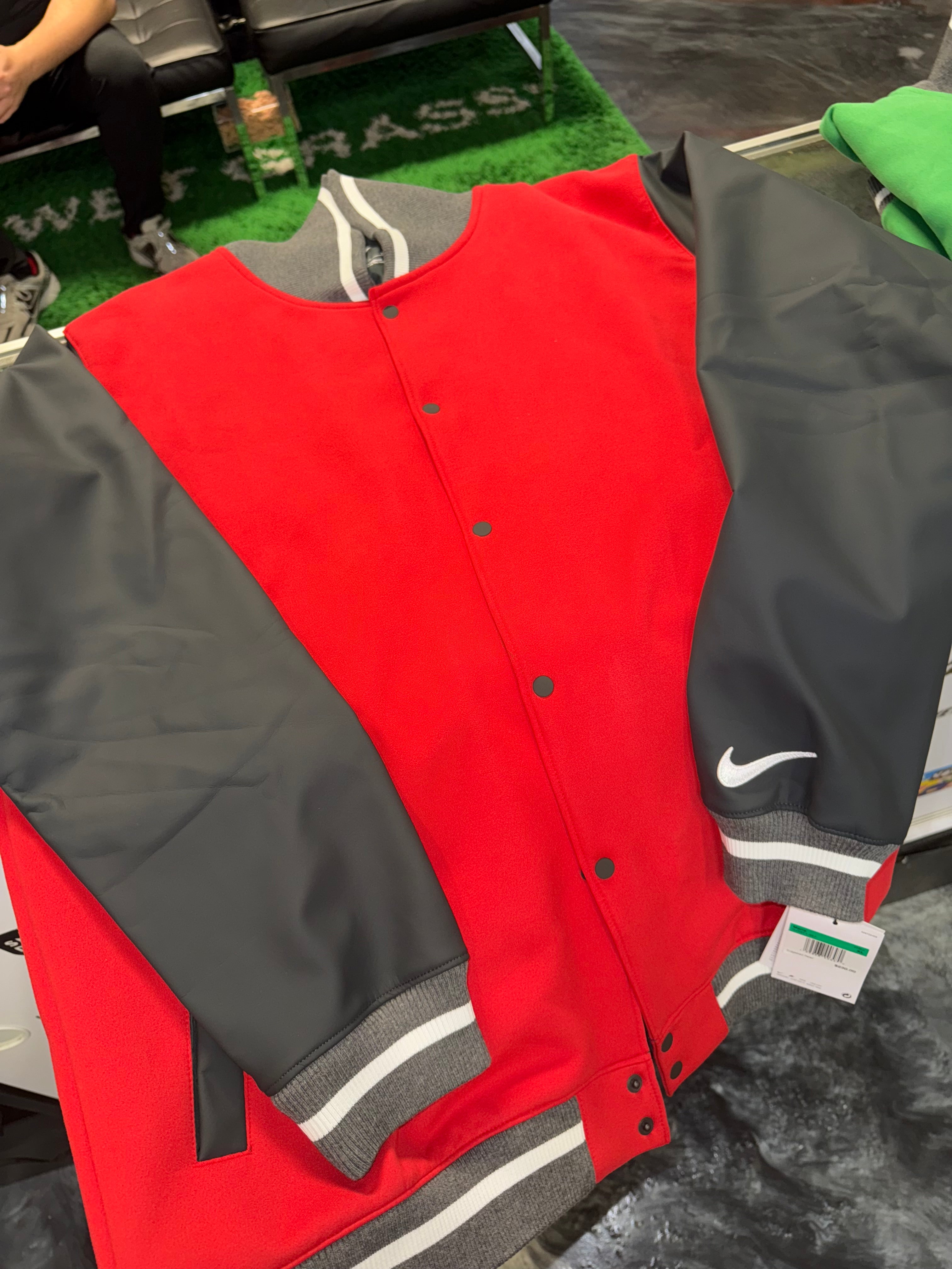 Size XL Nike Bomber Jacket “Red” Brand New