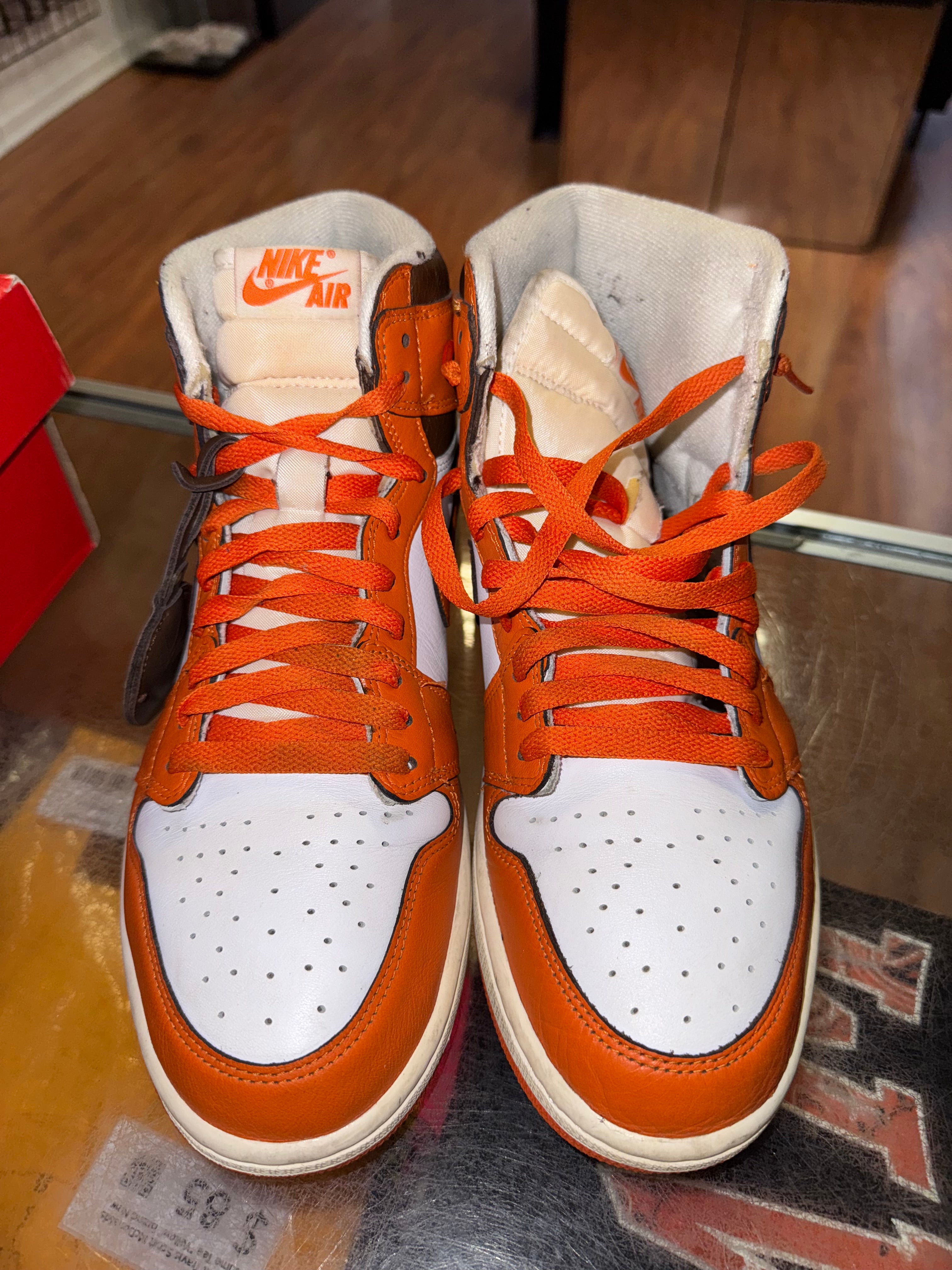 Size 9 (10.5W) Air Jordan 1 "Starfish"