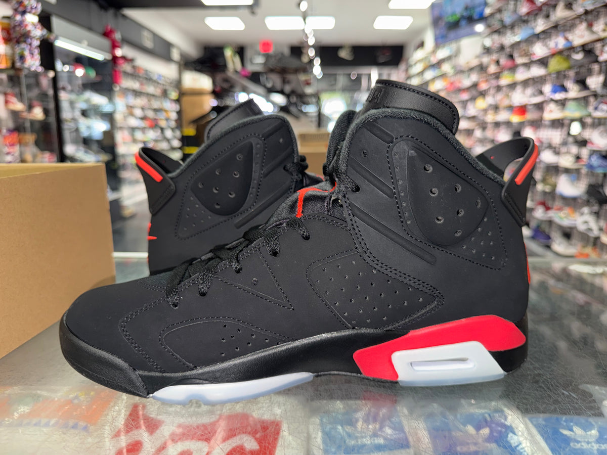 Air Jordan 6 Infrared Salesman sneaker, pre-owned, size 10.5 – view 4