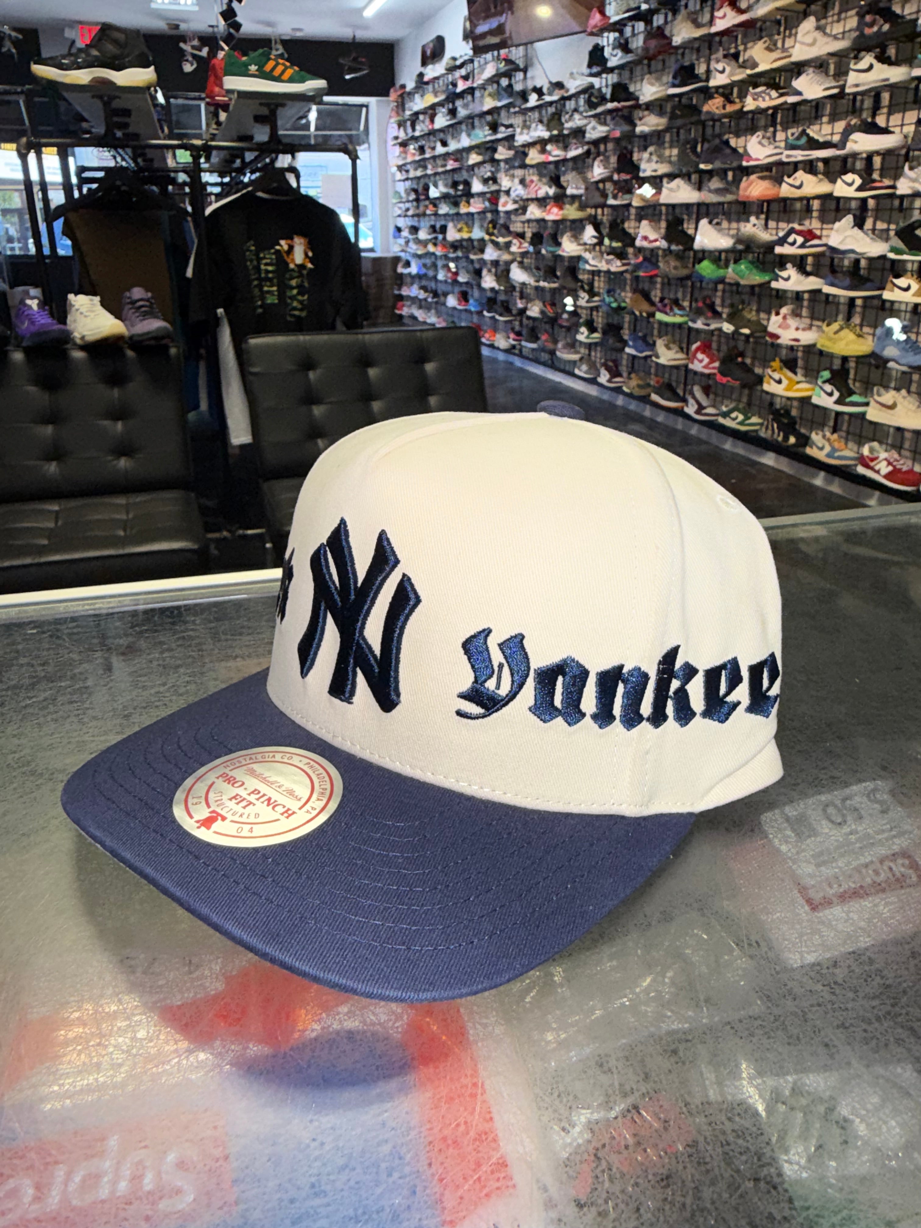 Size OS New Era SnapBack Hat “NY Yankees” Brand New