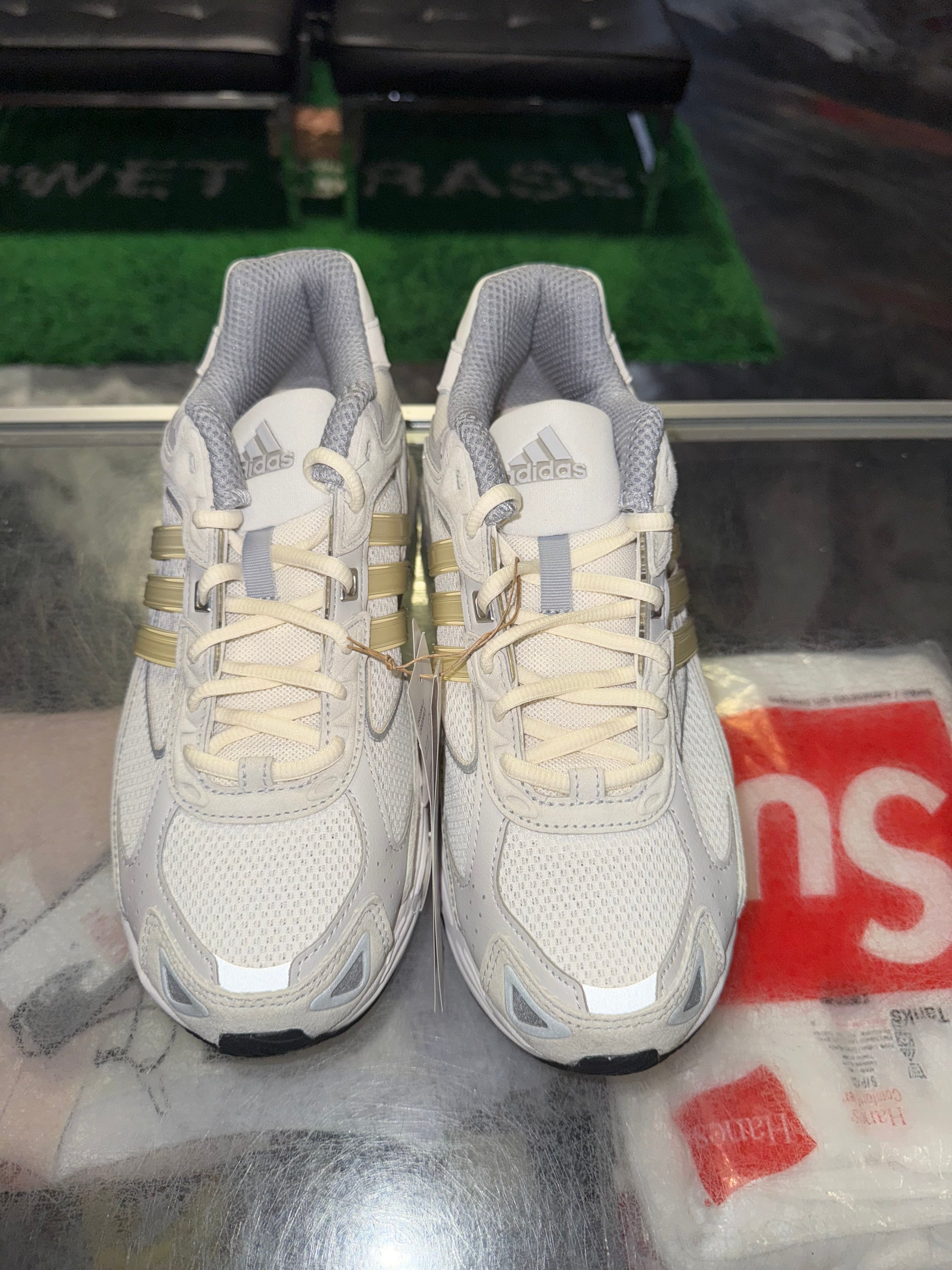 Size 8.5 Adidas Response CL "Birch Grey" Brand New