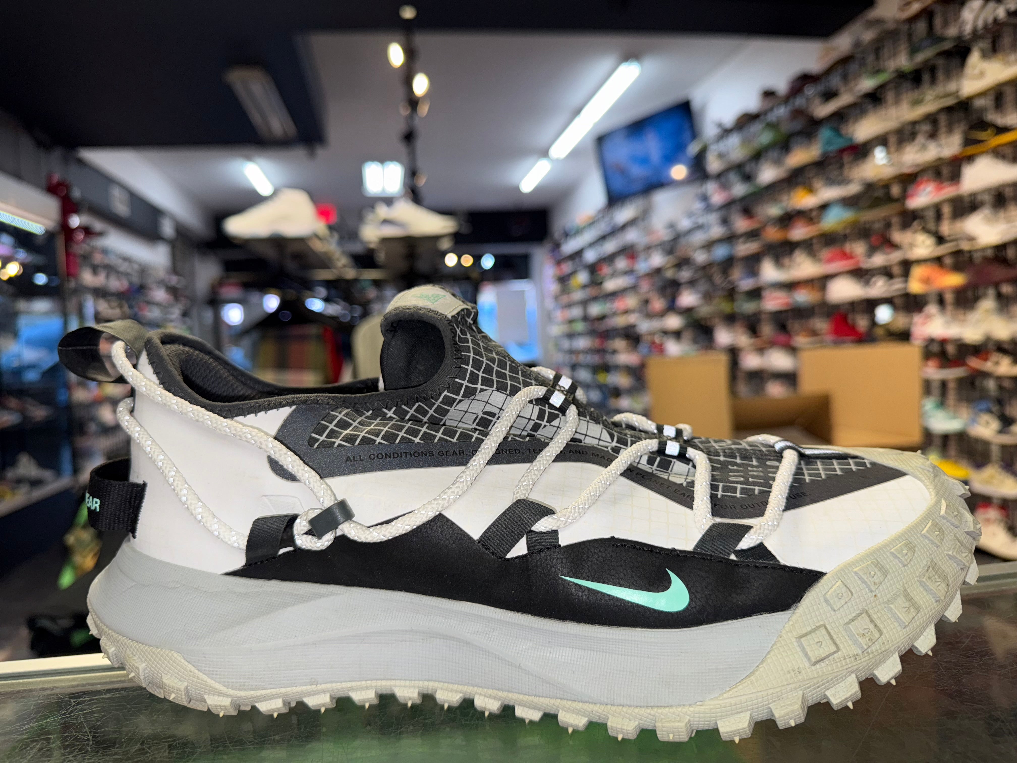 Size 11.5 Nike ACG Mountain Fly Low "Light Menta"