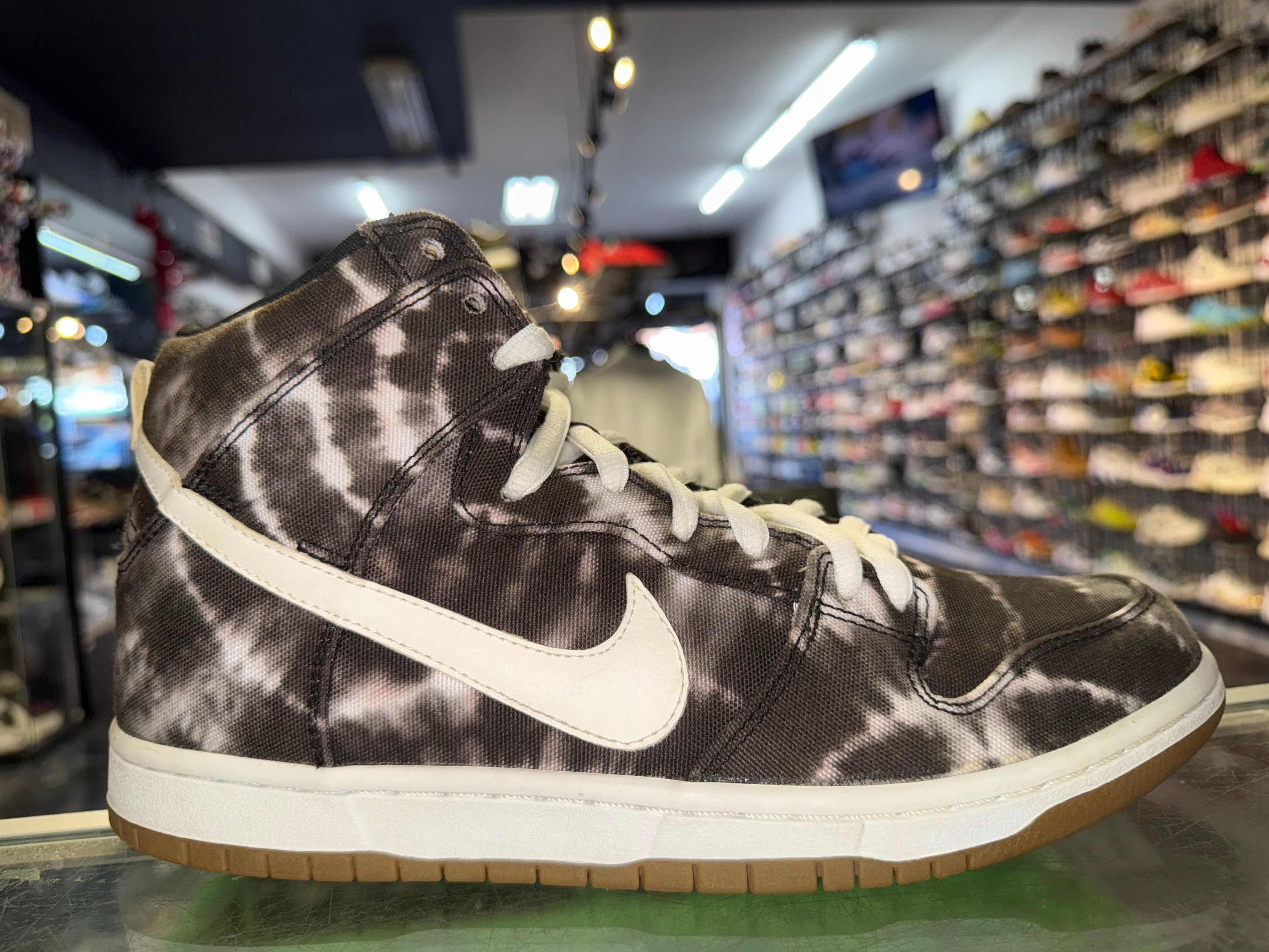 Size 8.5 Dunk High SB "Tie Dye Black"