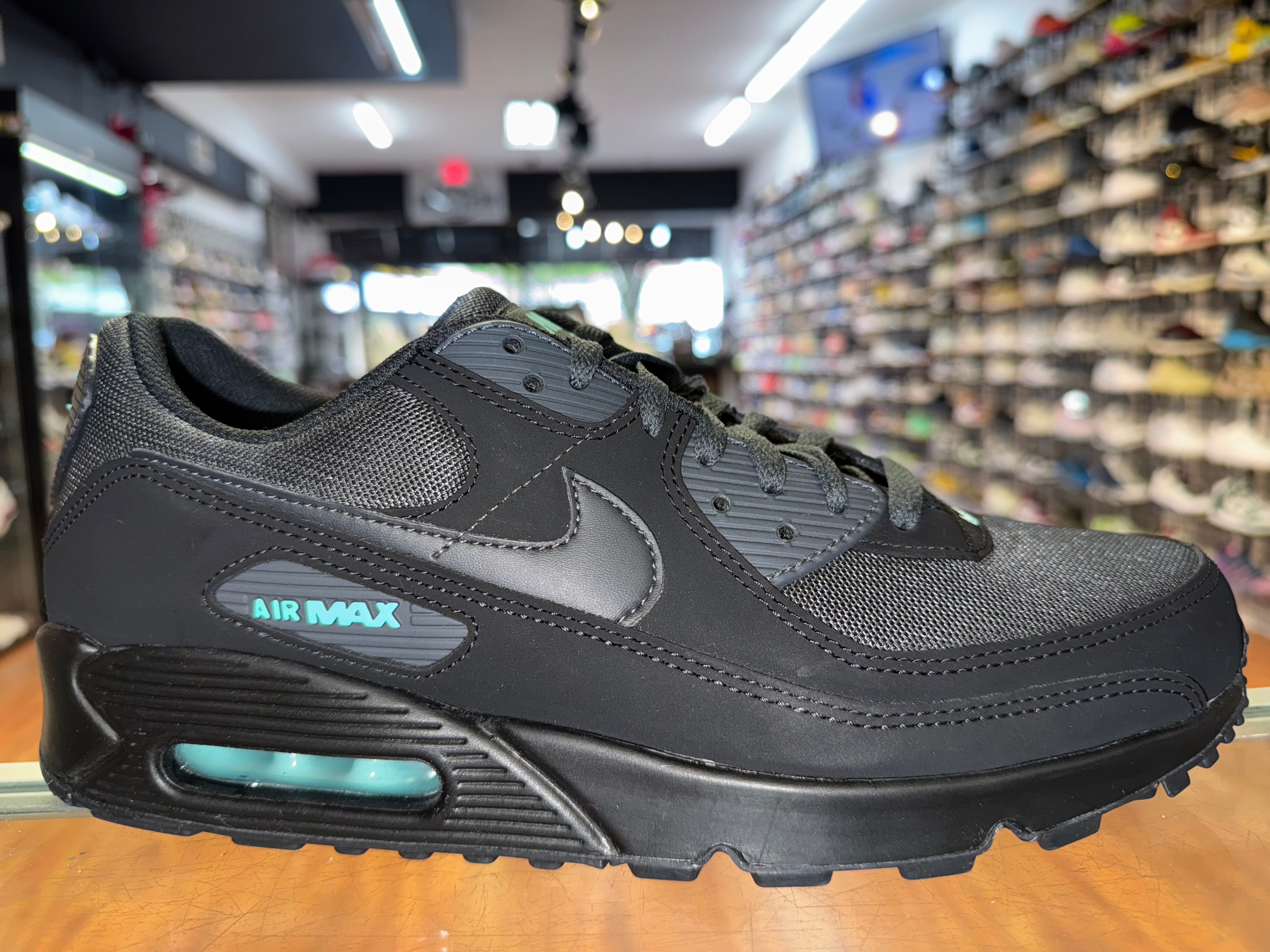 air max 90 size 10.5