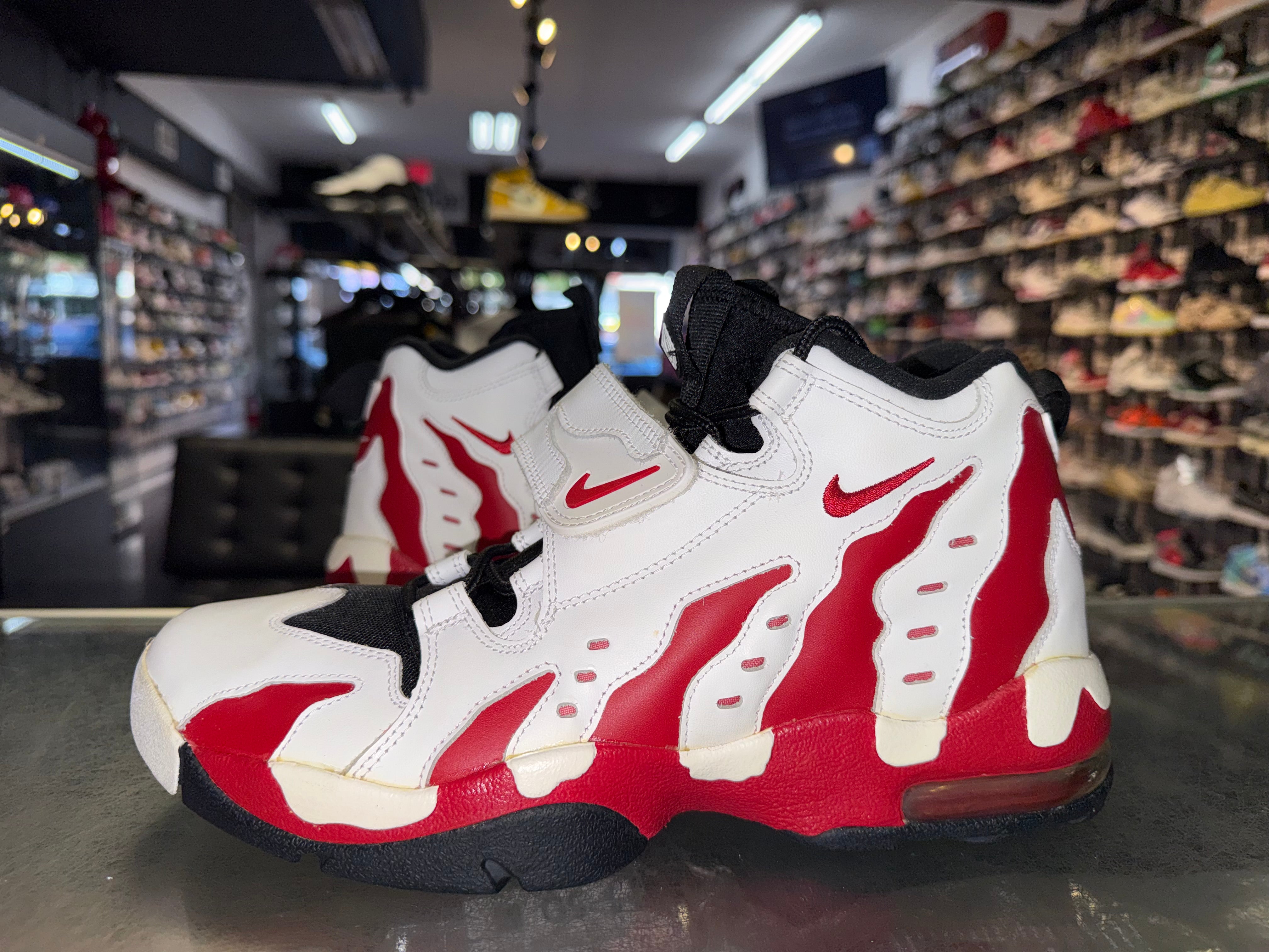 Size 10.5 Air DT Max ‘96 “White/Red” 2018