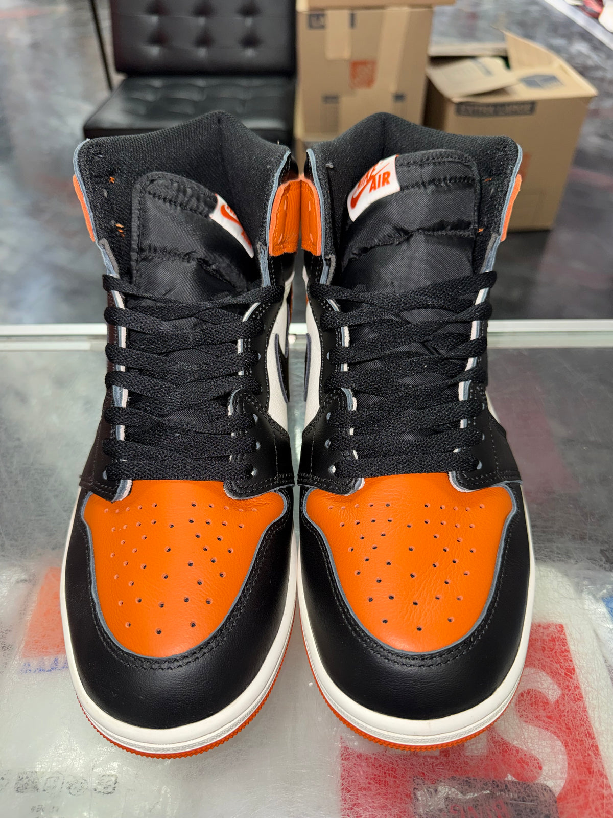 Air Jordan 1 Shattered Backboard sneaker, pre-owned, size 10.5 – view 5