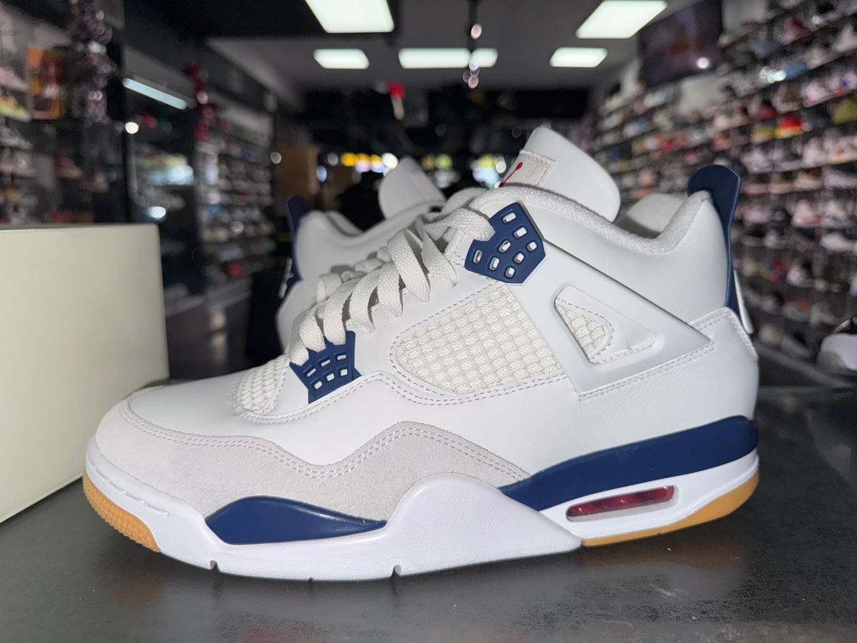 Size 10.5 Air Jordan 4 SB "Navy"