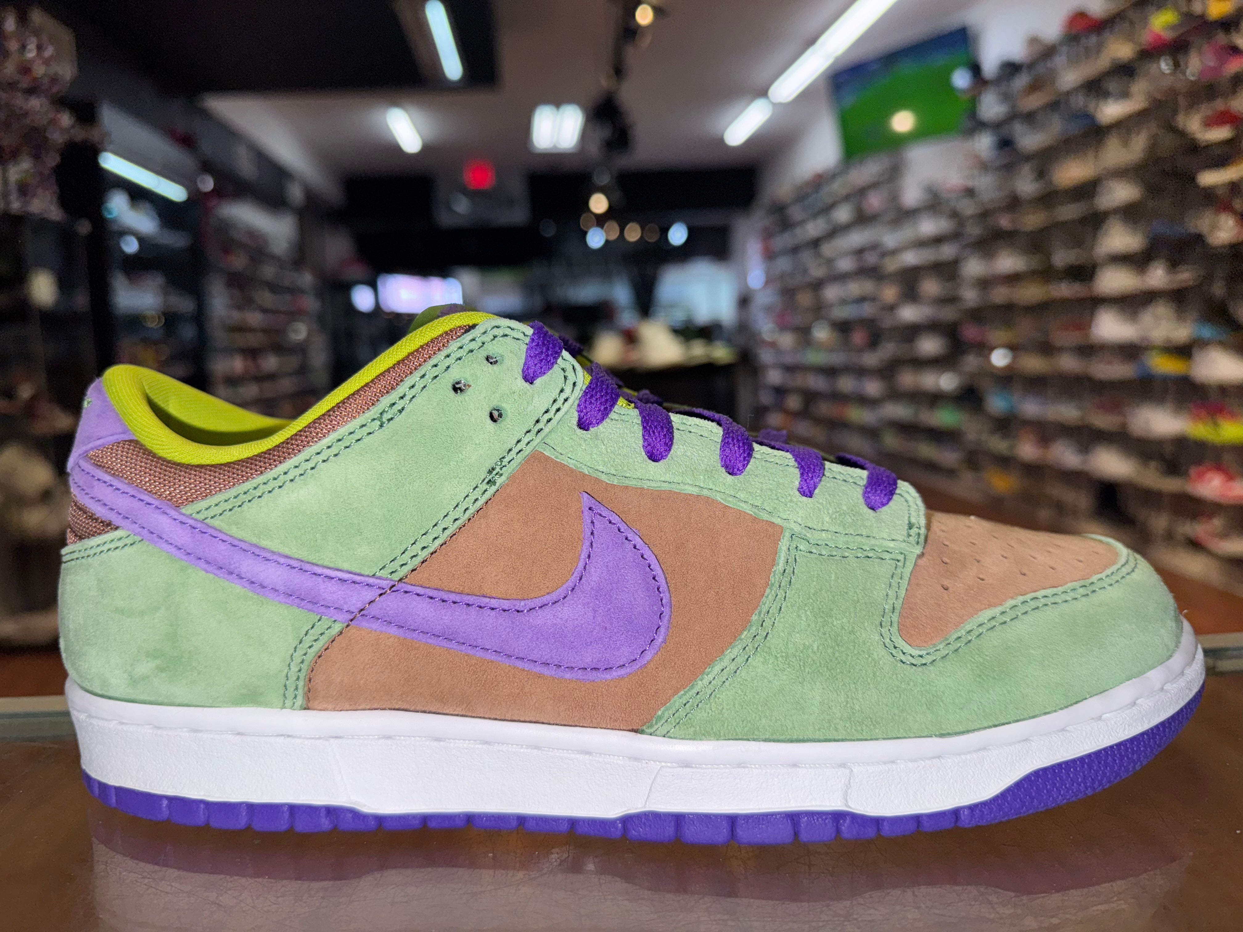 Size 9.5 Dunk low "Veneer"
