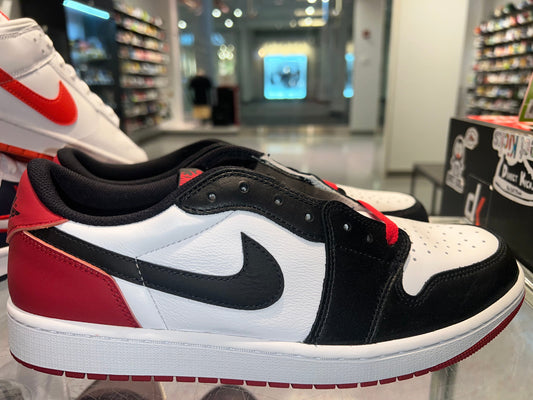 Size 11 Air Jordan 1 Low “Black Toe” Brand New (Mall)
