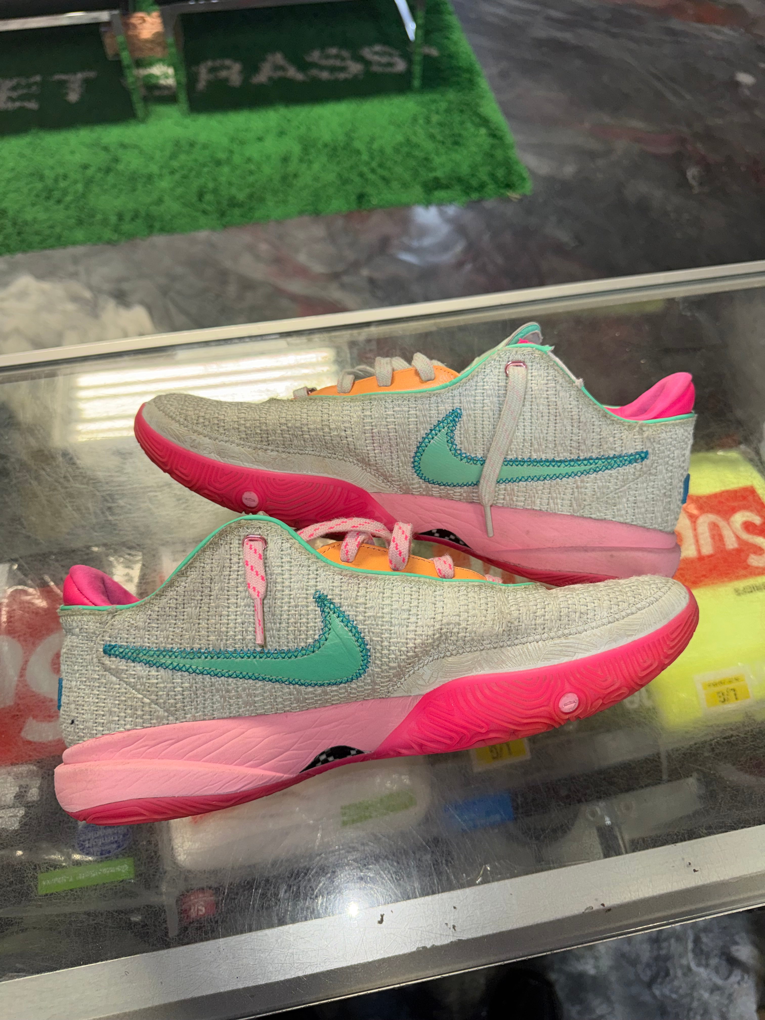 Size 12 Lebron 20 "Time Machine" - NB