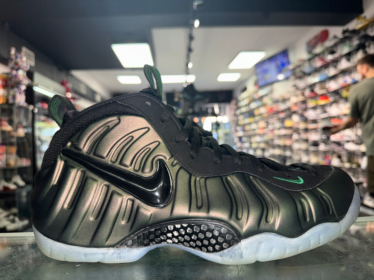 Size 11 Foamposite Pro "Pine Green"
