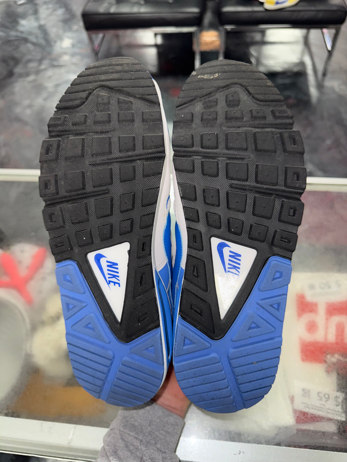 Nike Air Max Command Platinum Tint Pacific Blue sneaker, pre-owned, size 10.5 – view 7