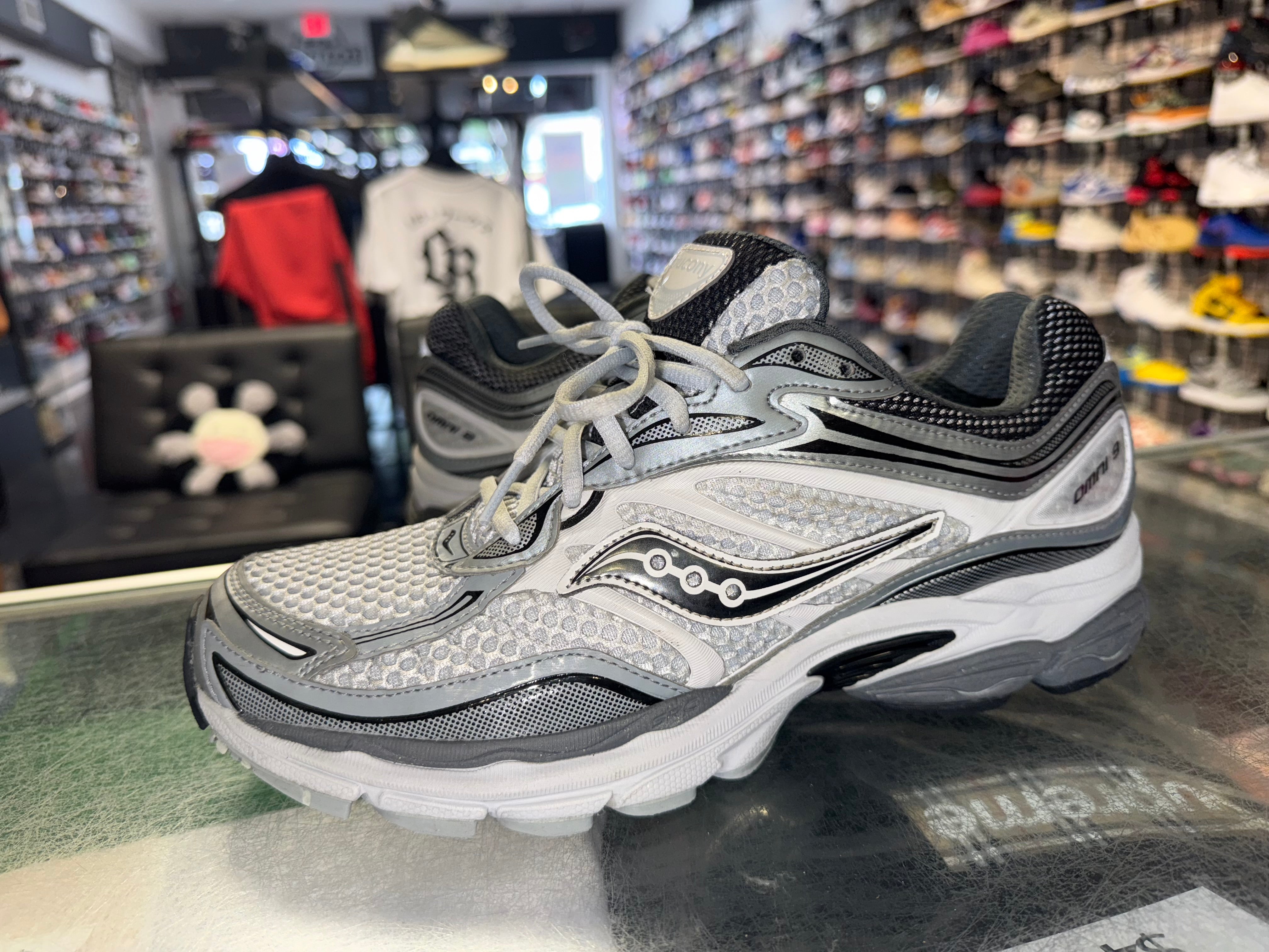 Size 10.5 Saucony Progrid Omni 9 “Grey”