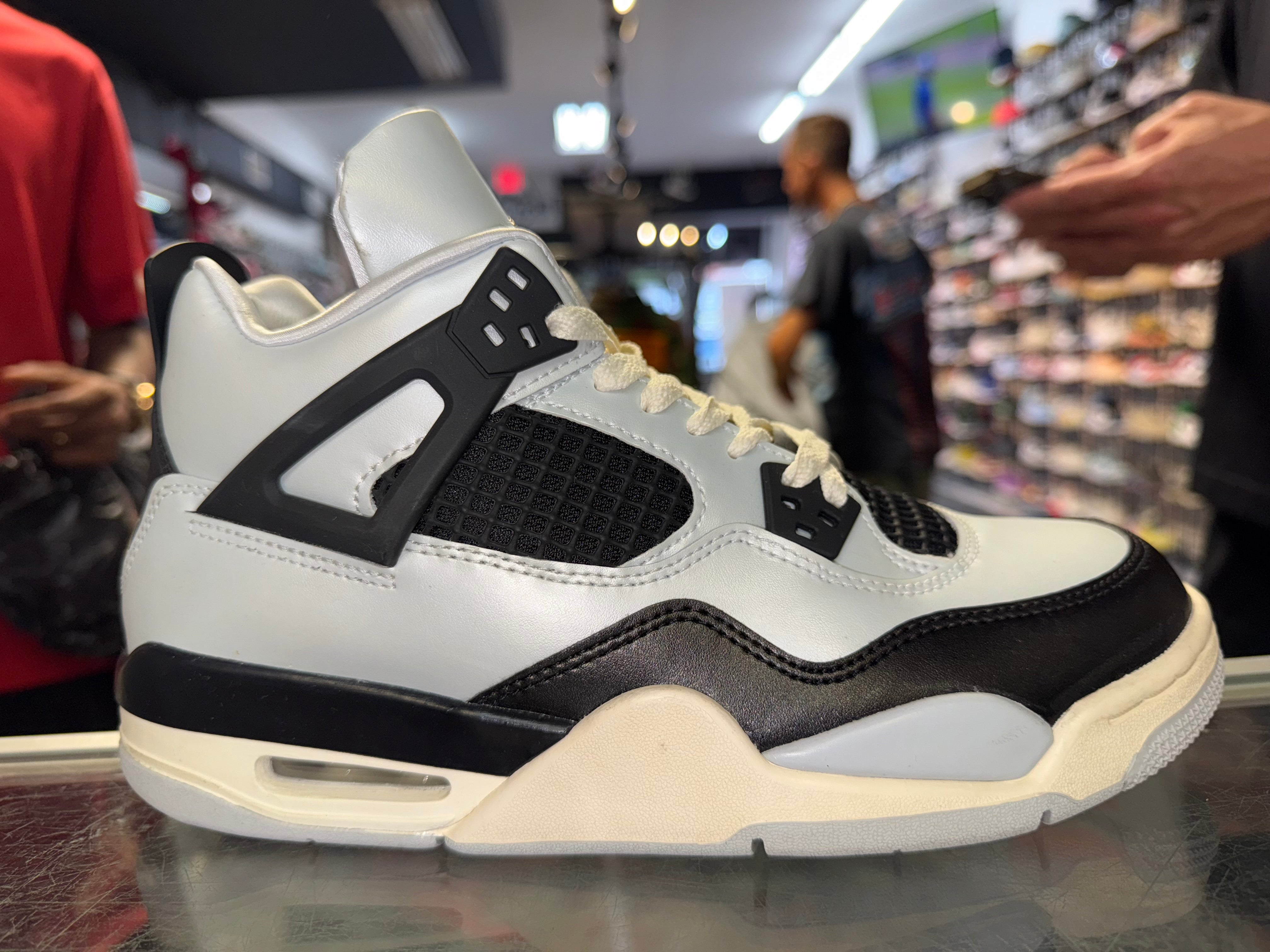Size 7y Air Jordan 4 "Platinum Gold"
