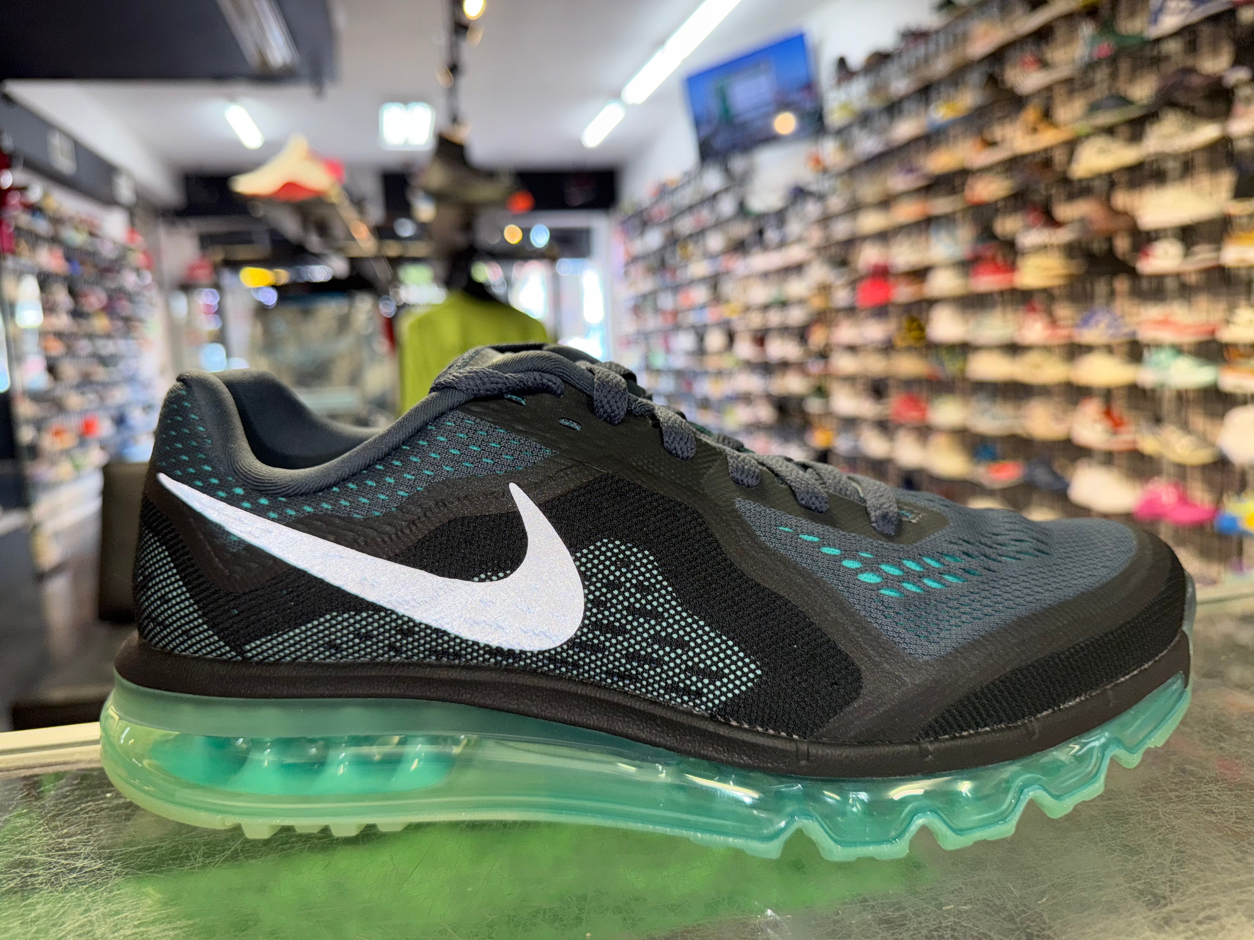 Size 8.5 (10W) Air Max 2014 “Magnet Grey” Brand New