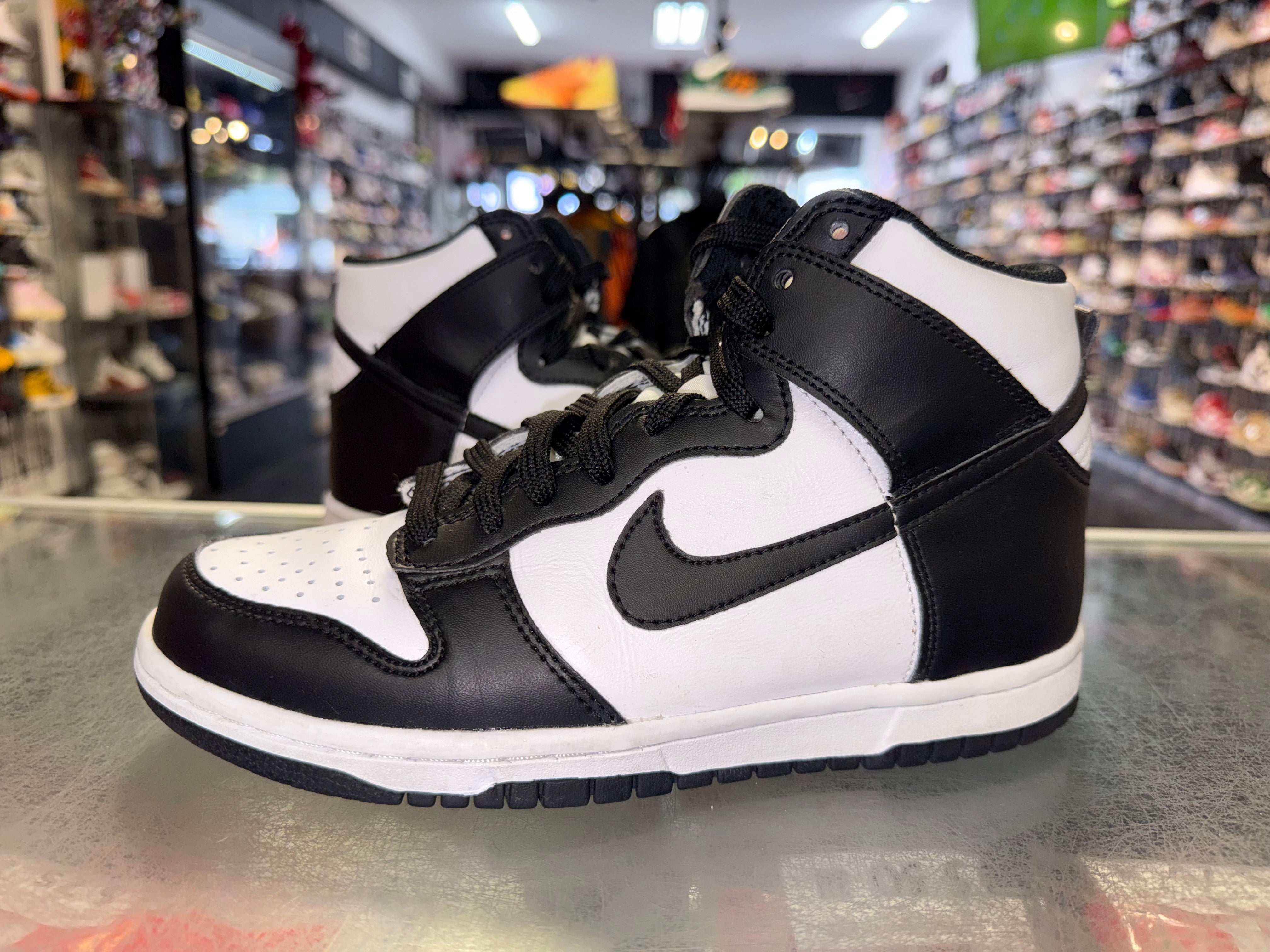 Size 4.5y Dunk High "Panda"