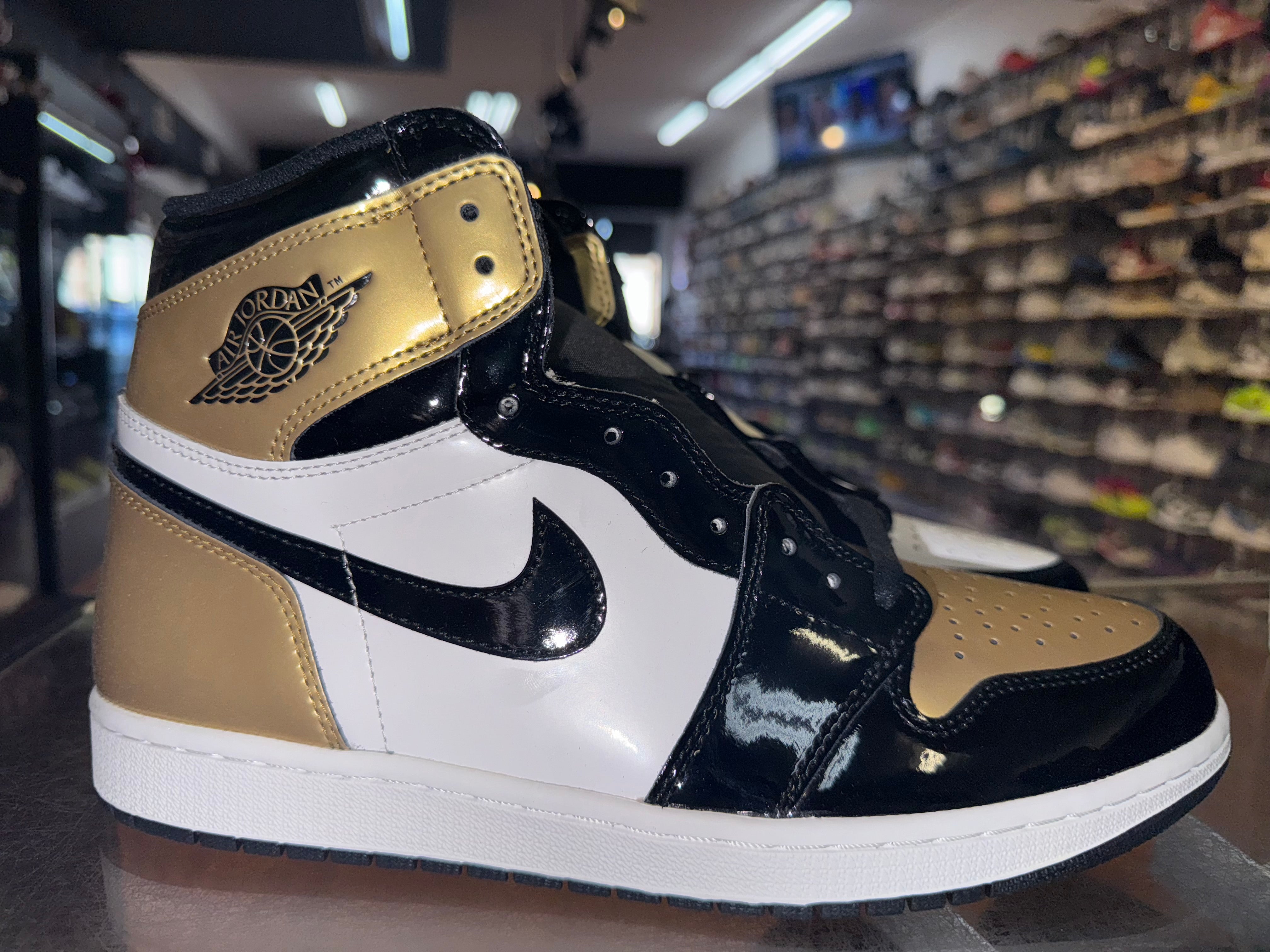 Size 11 Air Jordan 1 "Gold Top 3" Brand New