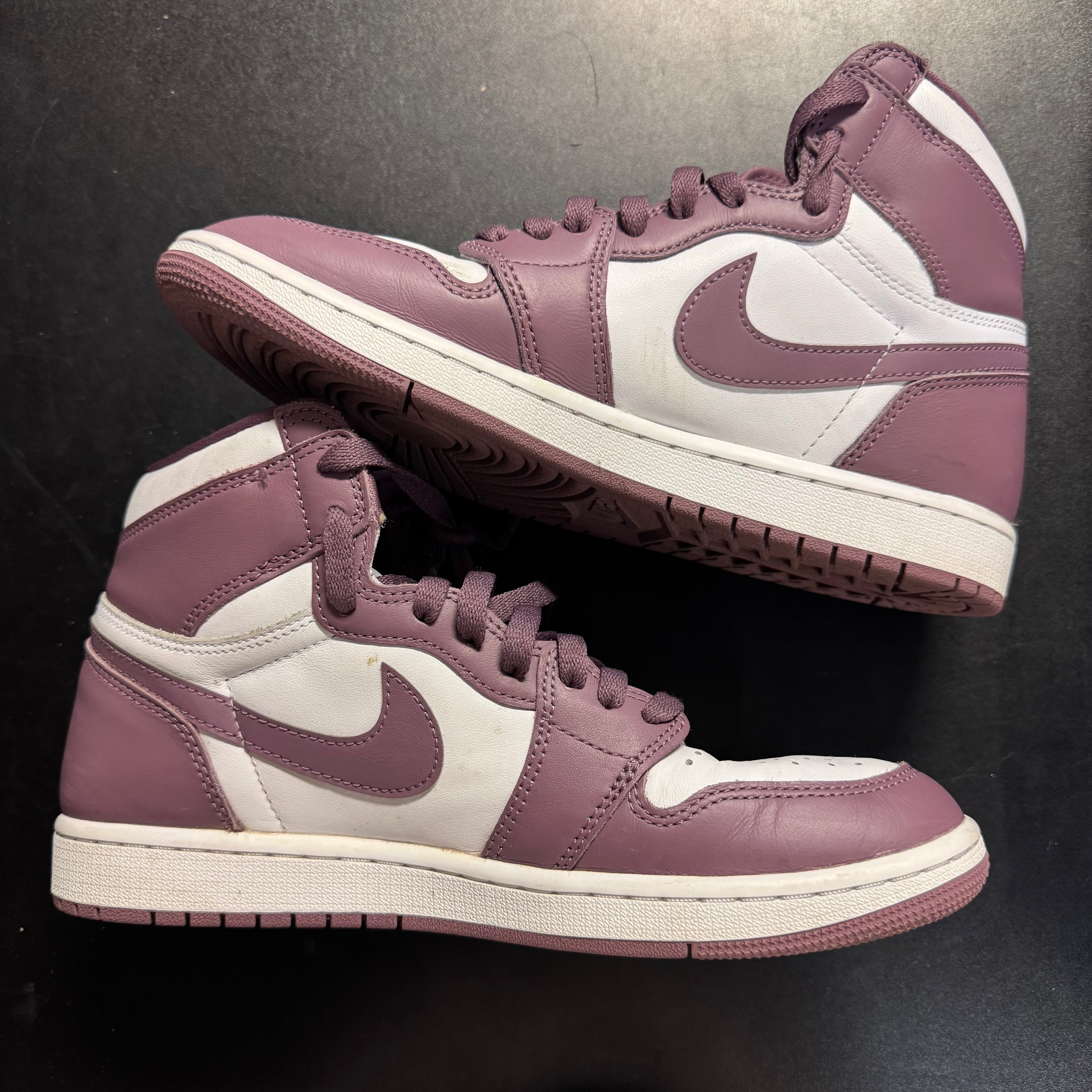 Size 9 Air Jordan 1 "Mauve" - NB