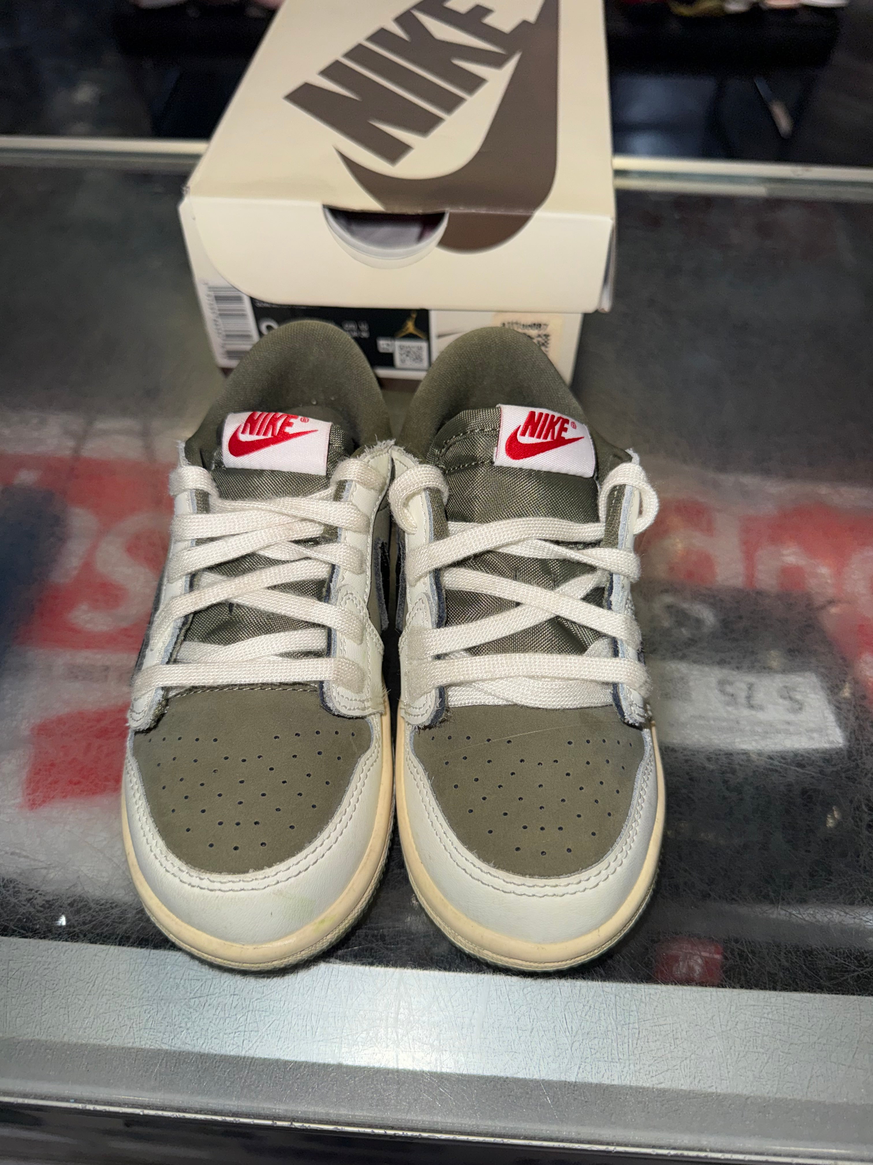 Size 9c Air Jordan 1 Low Travis Scott "Medium Olive" (TD)