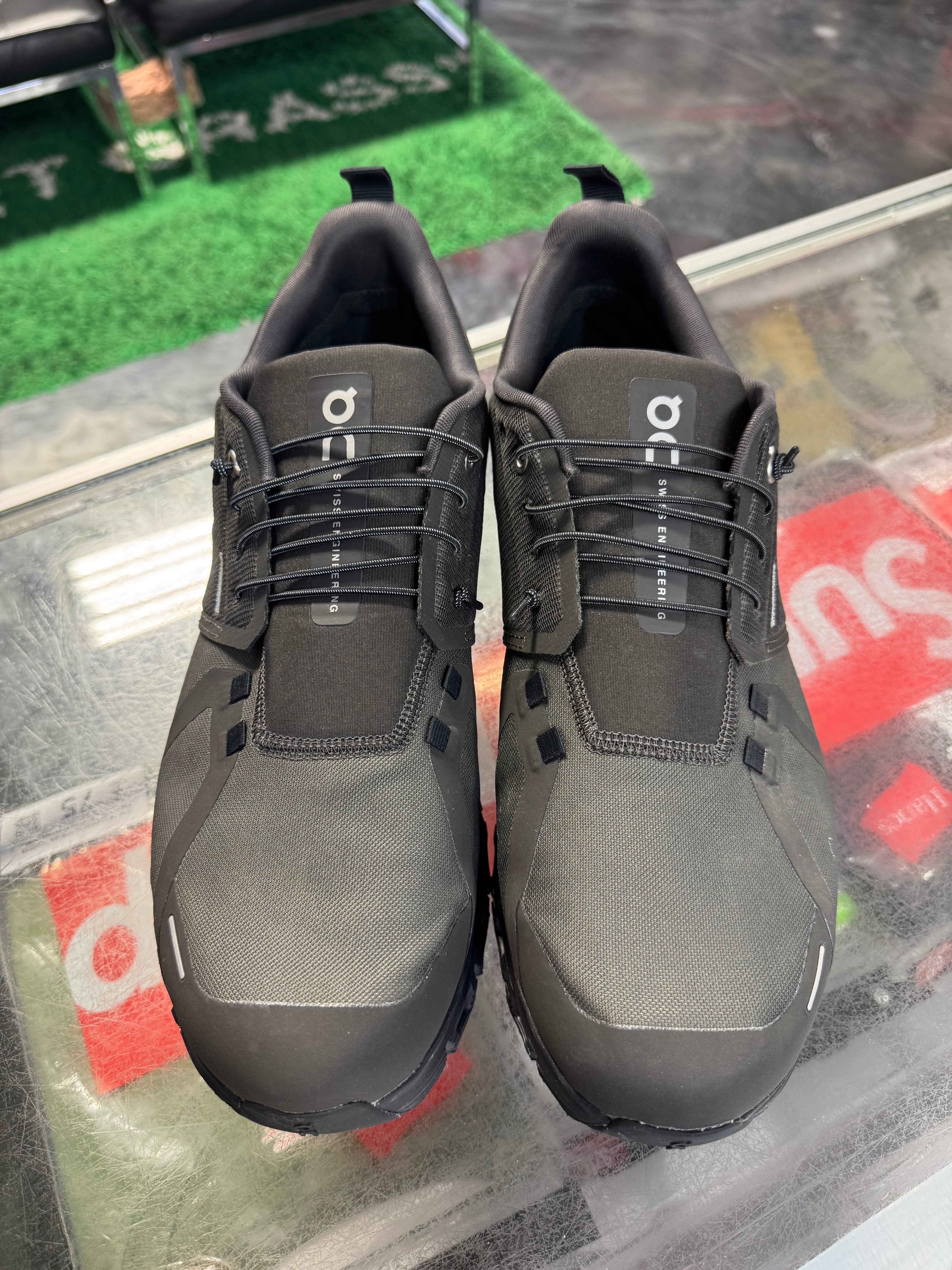 Size 13 OC Cloudrunner 2 Waterproof "Magnet/Black" Brand New