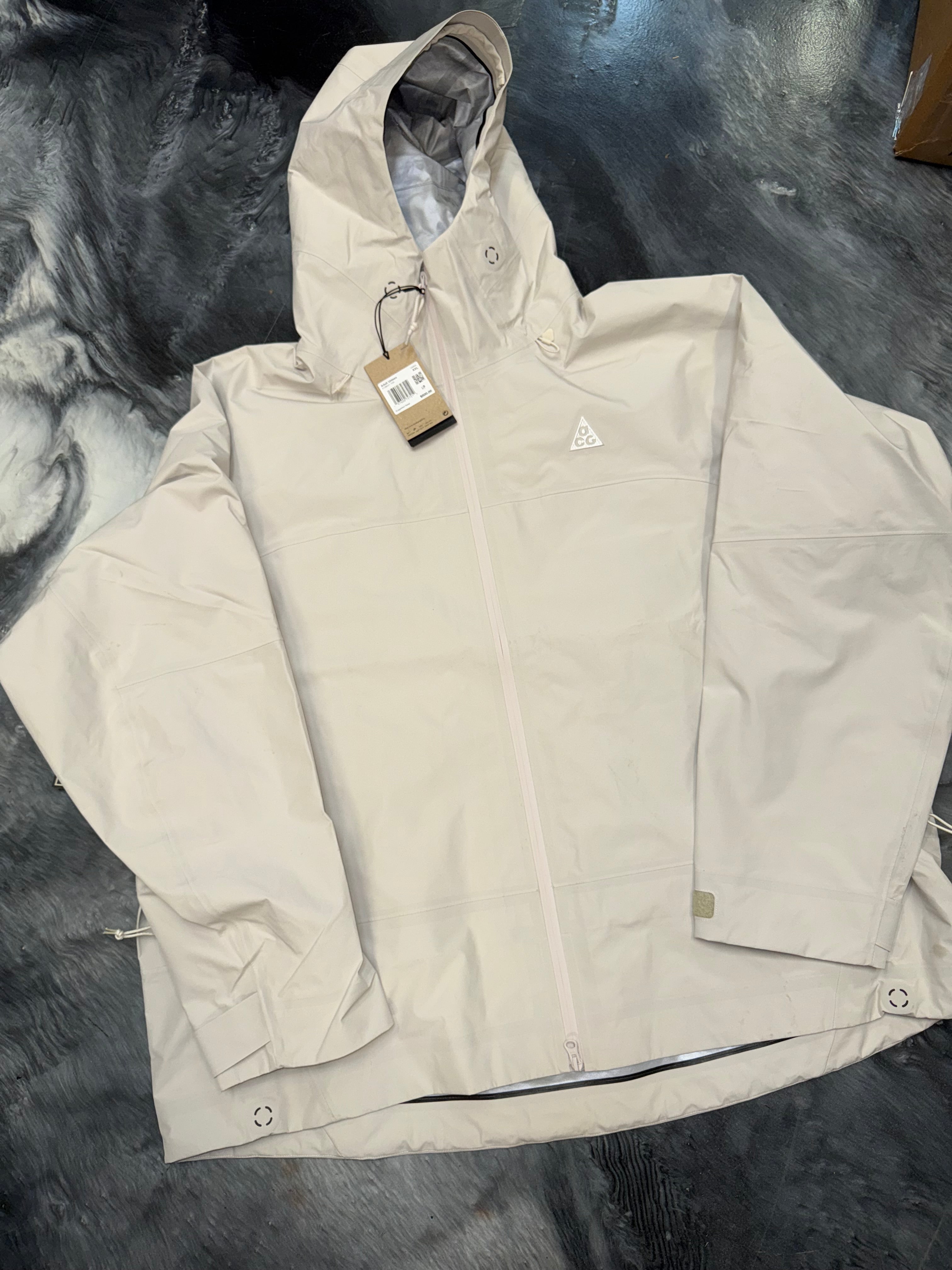 Size XXL Nike ACG Misery Ridge Gore-Tex Jacket “White” Brand New