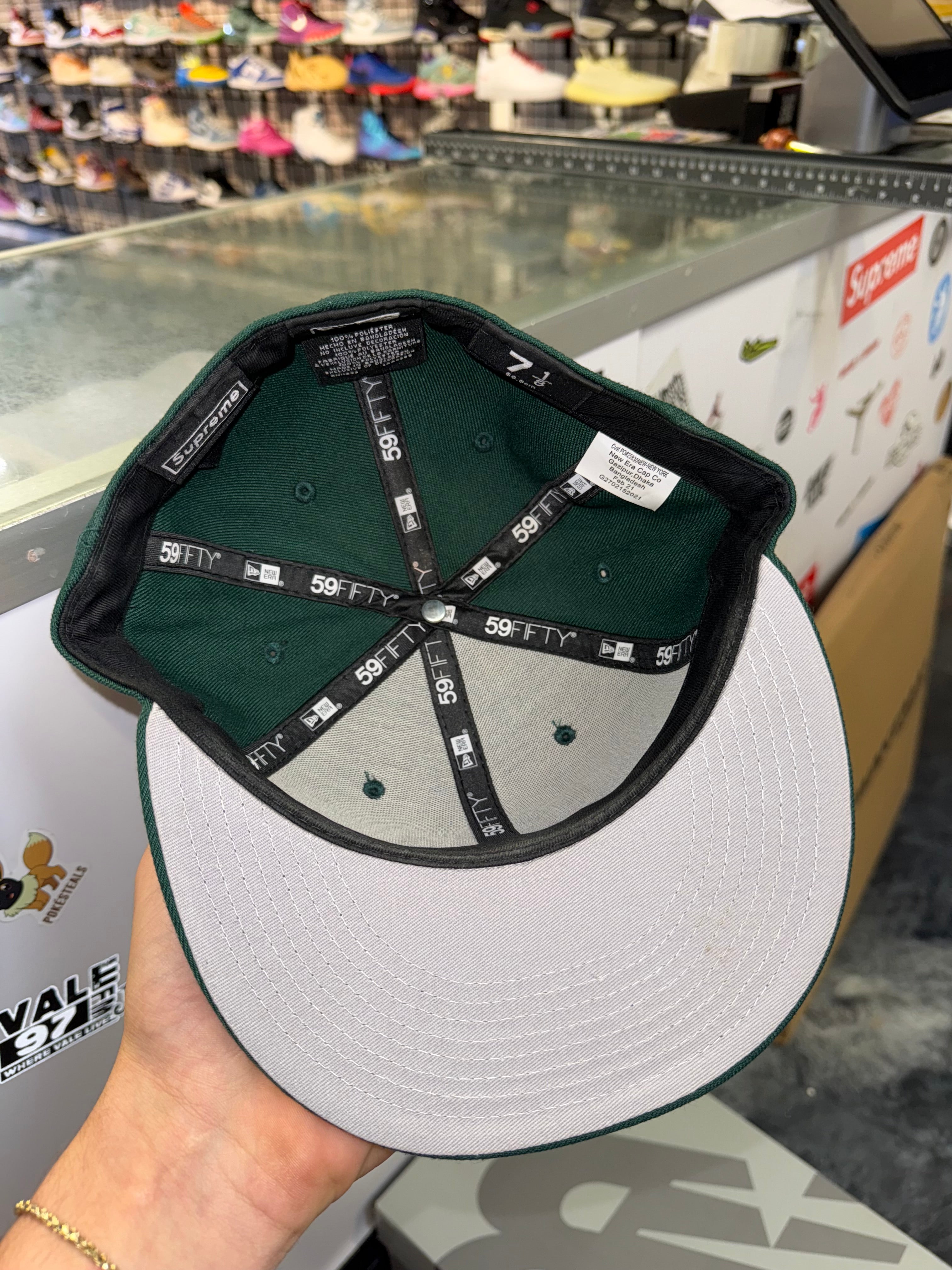 緑 7 1/4 Supreme Skull New Era Green 新品 Size 7 1/8 Supreme Skull Fitted Hat “Green” – Direct Kicks