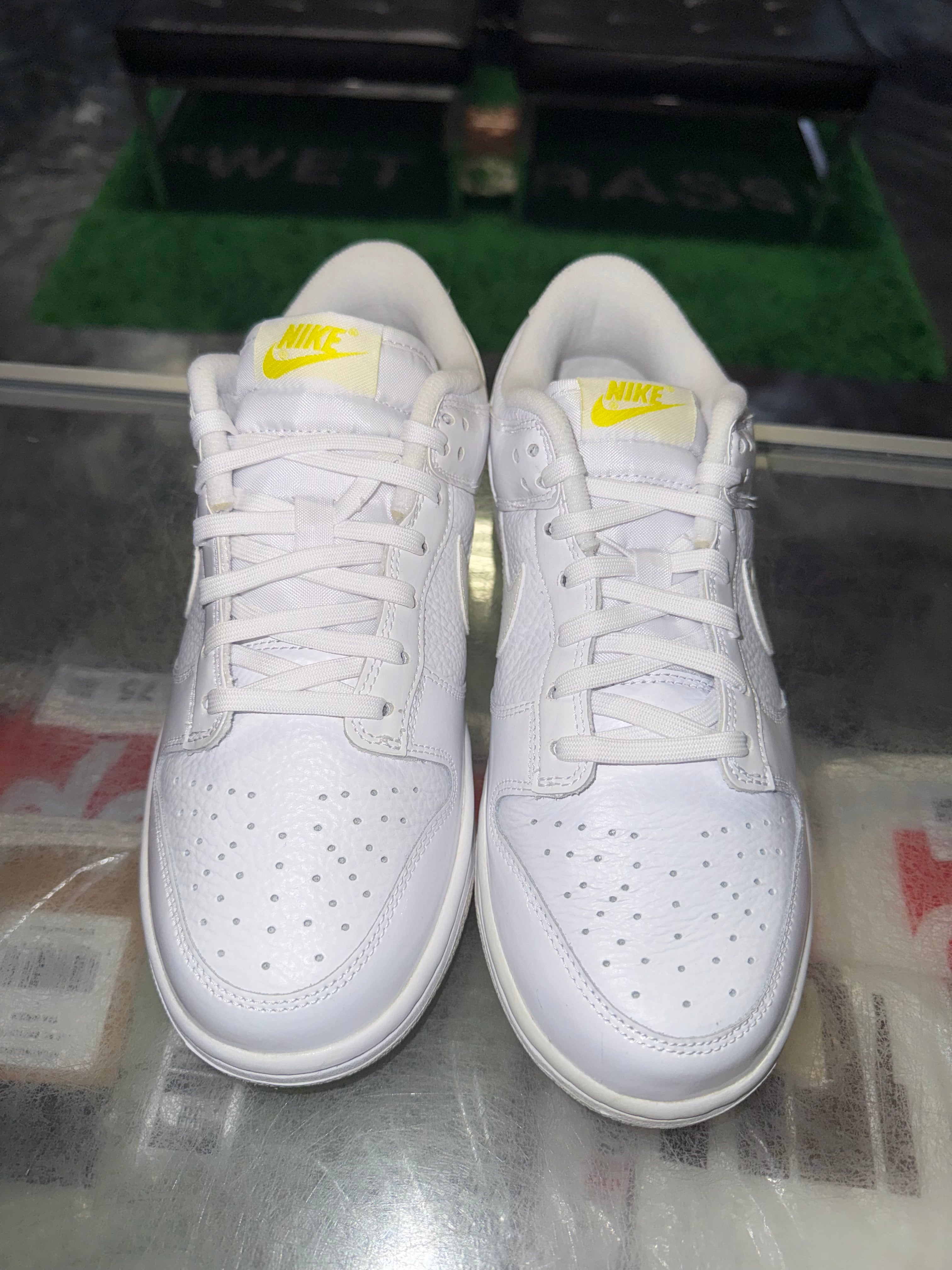 Size 6 (7.5W) Dunk Low "Yellow Heart" Brand New