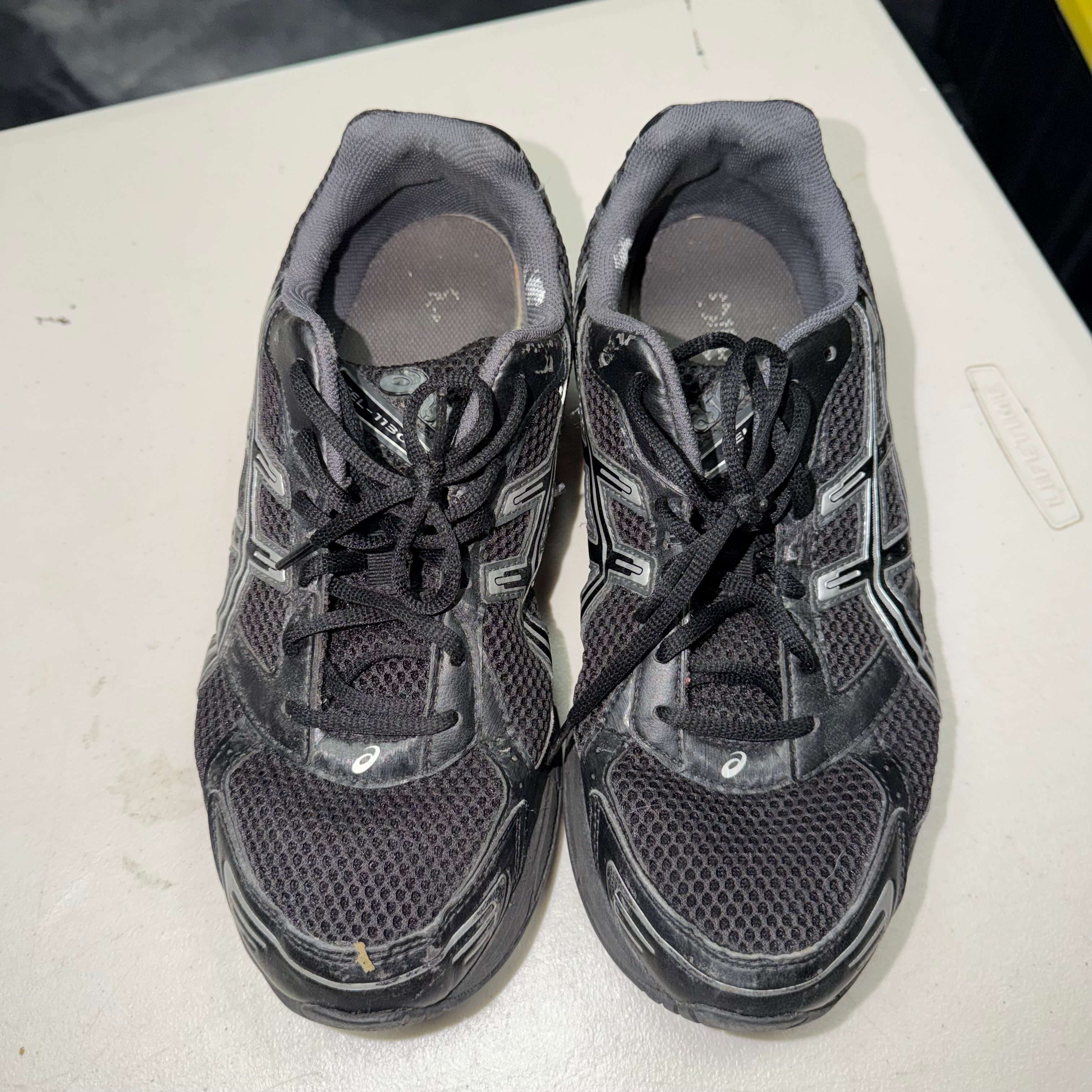 Size 11 Asics Gel-1130 "Black Silver" - NB
