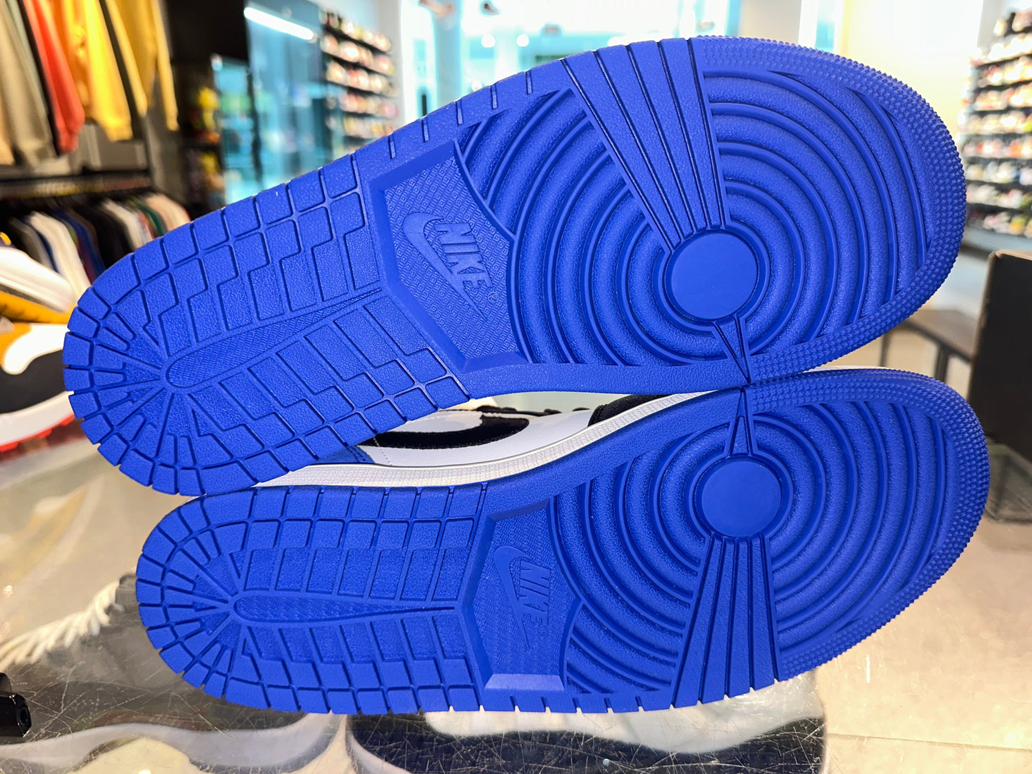 Size 10 Air Jordan 1 Mid SE “Royal Black Toe” Brand New (Mall)