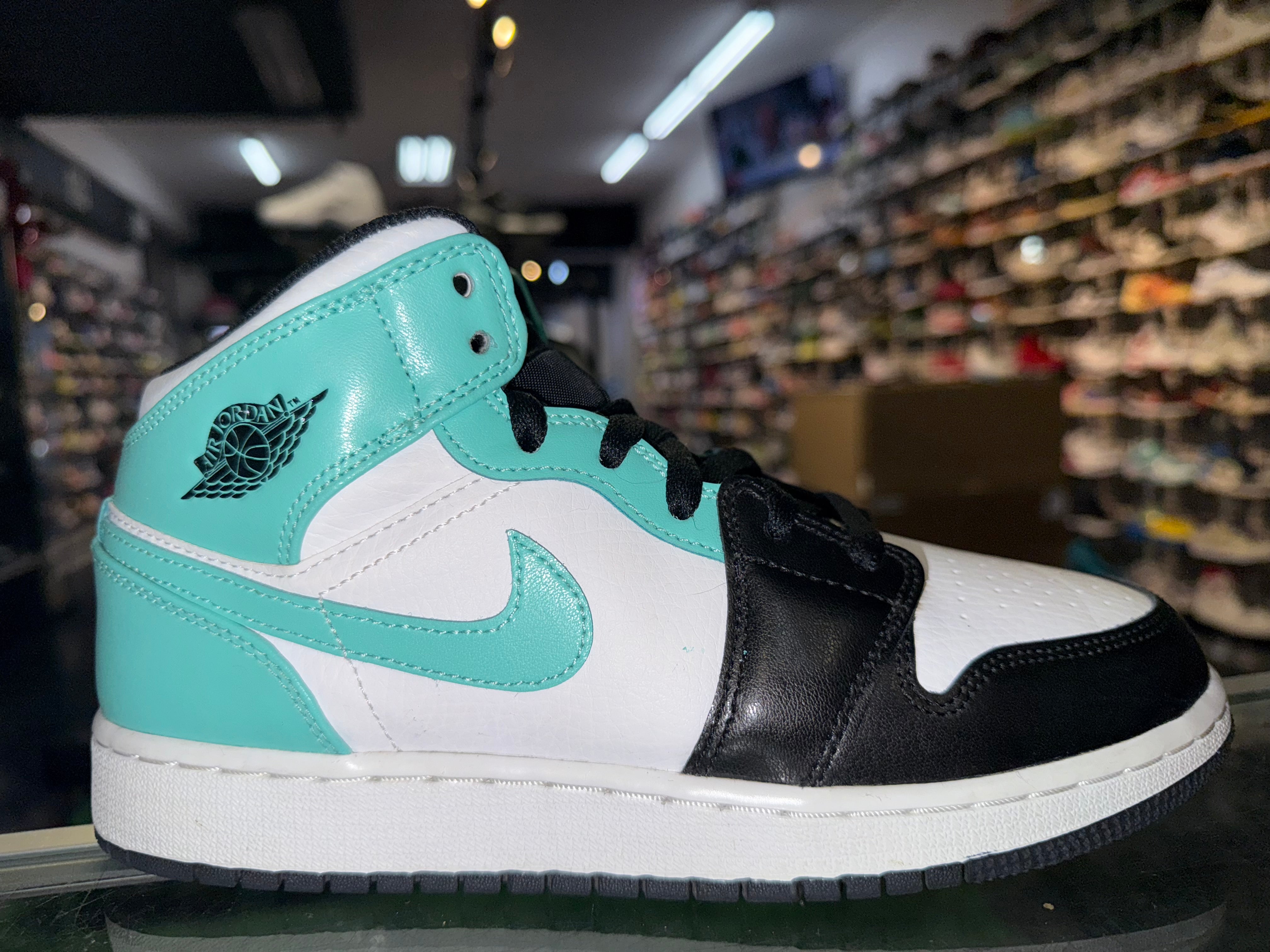 Size 6y Air Jordan 1 Mid "Tropical Twist"