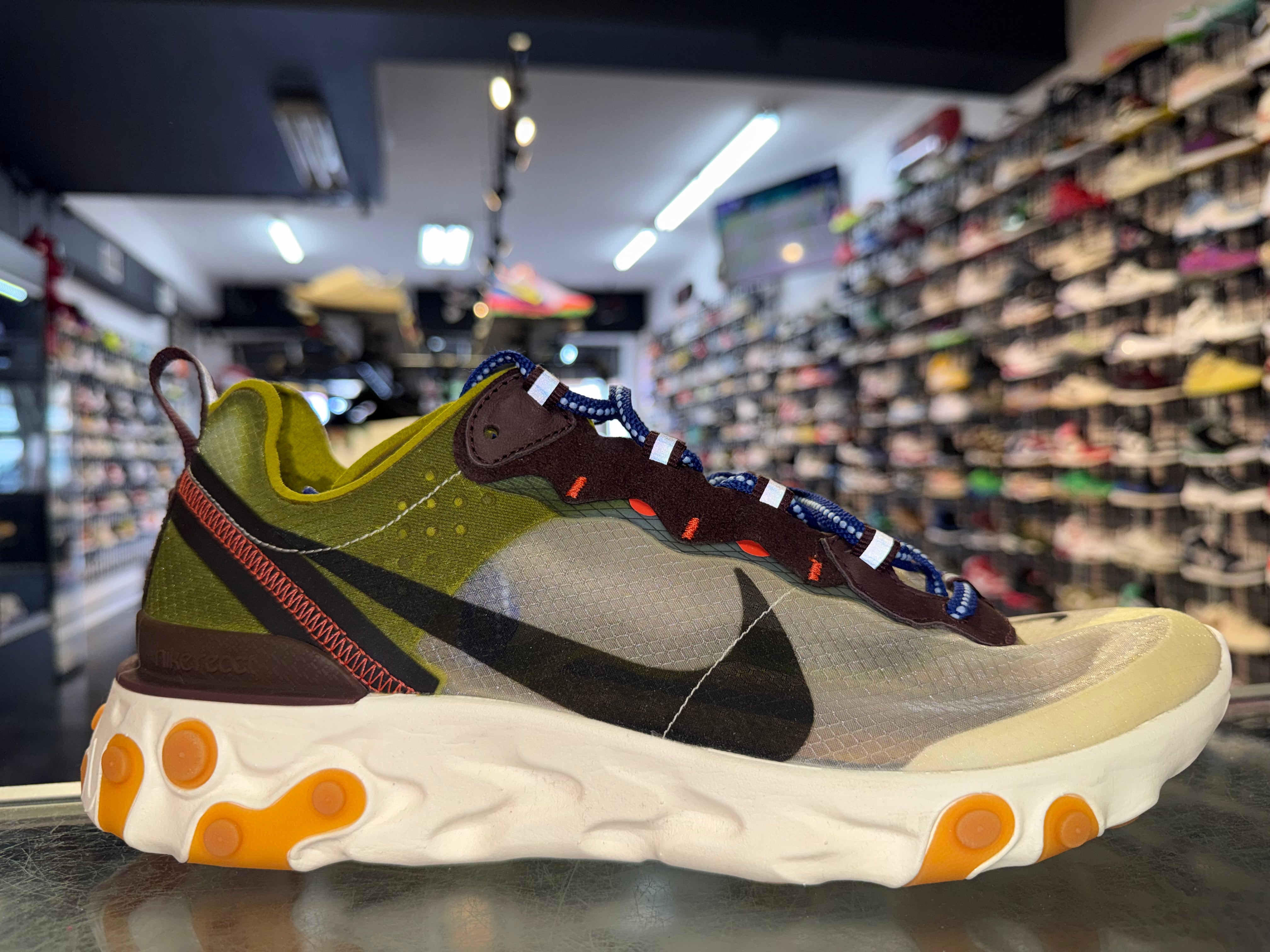 Size 11 Nike React Element 87 "Moss" Brand New