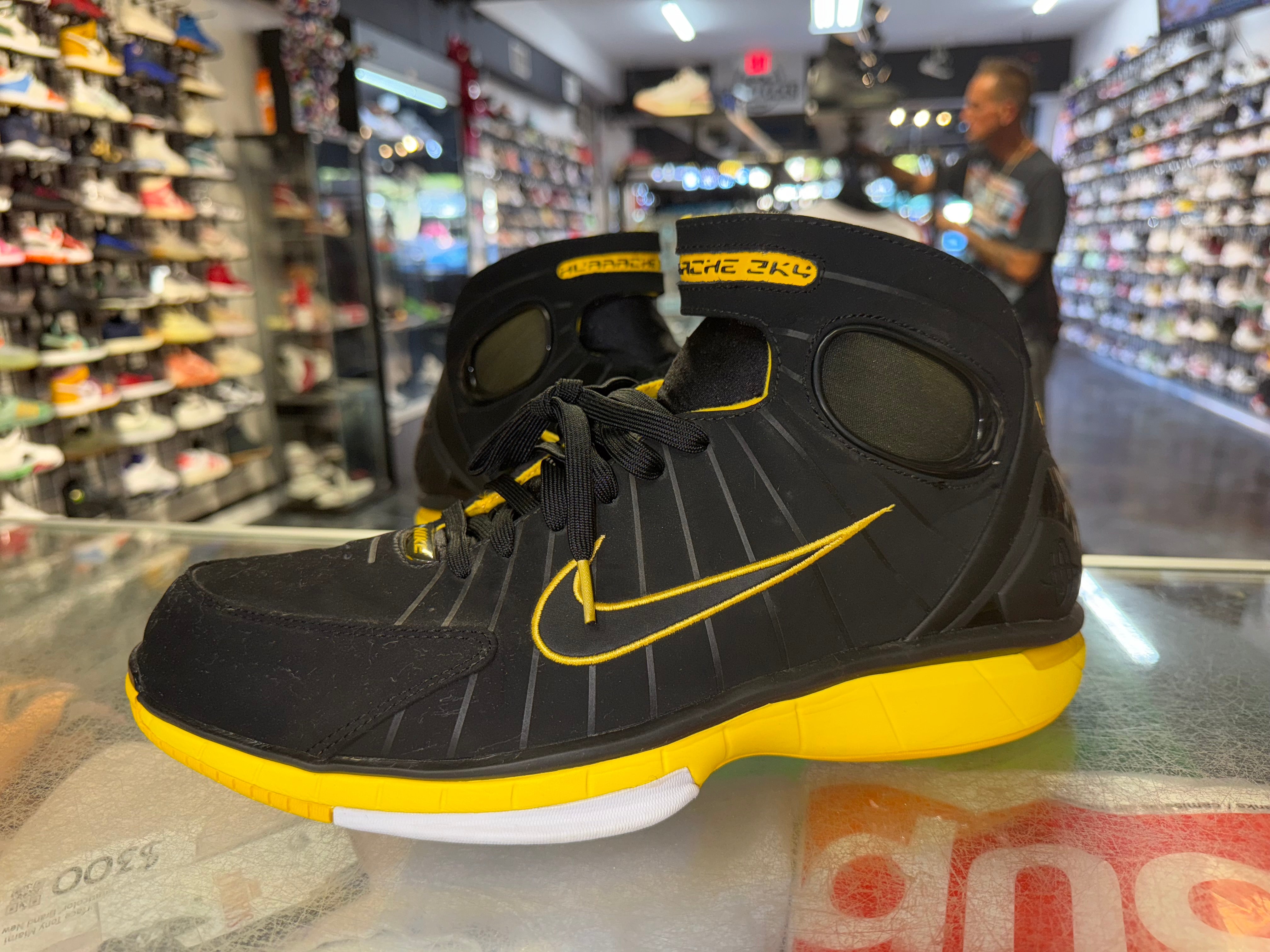 Size 13 Air Zoom Huarache 2K4 "Black Varsity Maize"